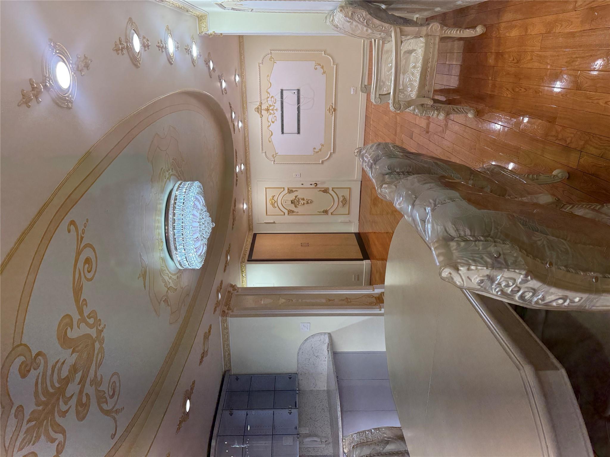 61-20 Grand Central Parkway # B 706, Forest Hills, NY 11375