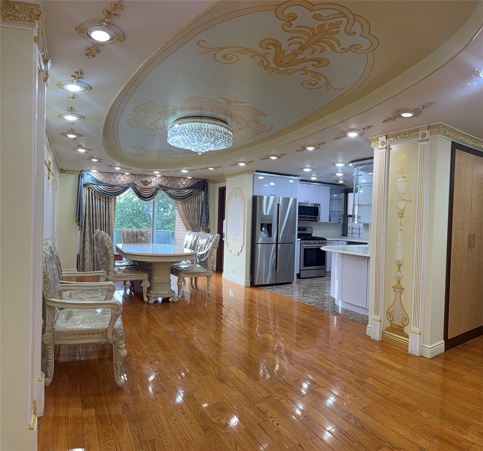 61-20 Grand Central Parkway # B 706, Forest Hills, NY 11375