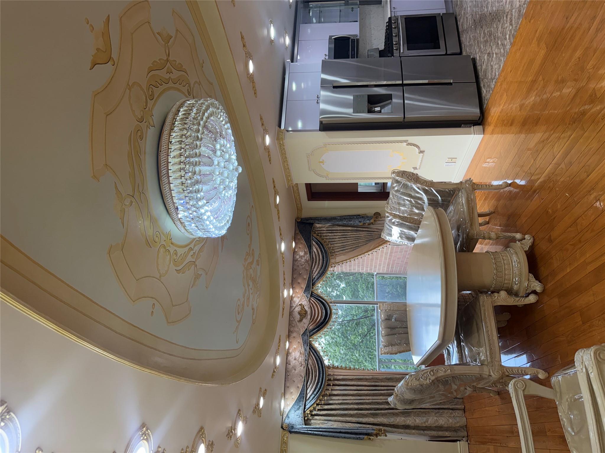 61-20 Grand Central Parkway # B 706, Forest Hills, NY 11375