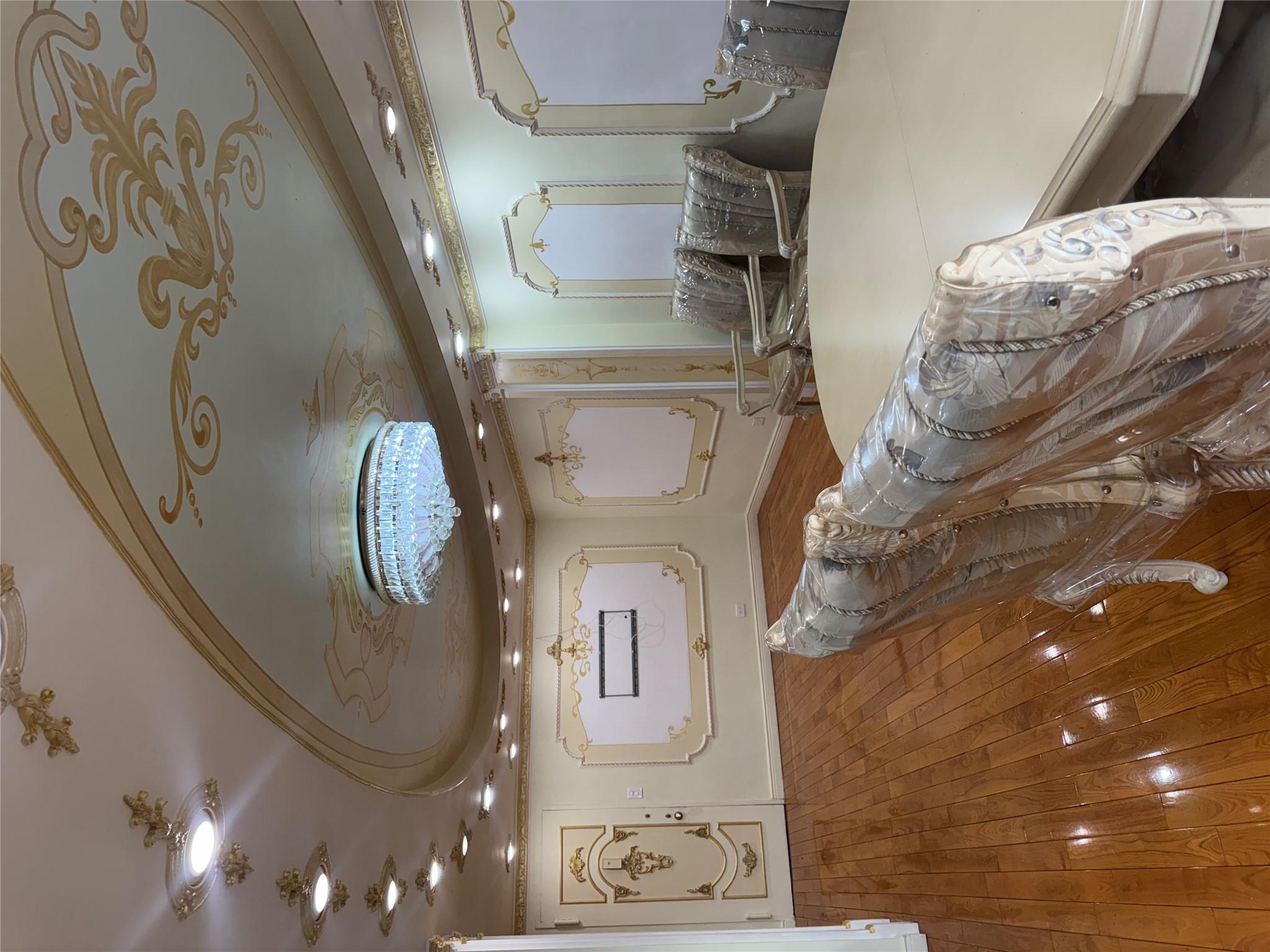 61-20 Grand Central Parkway # B 706, Forest Hills, NY 11375