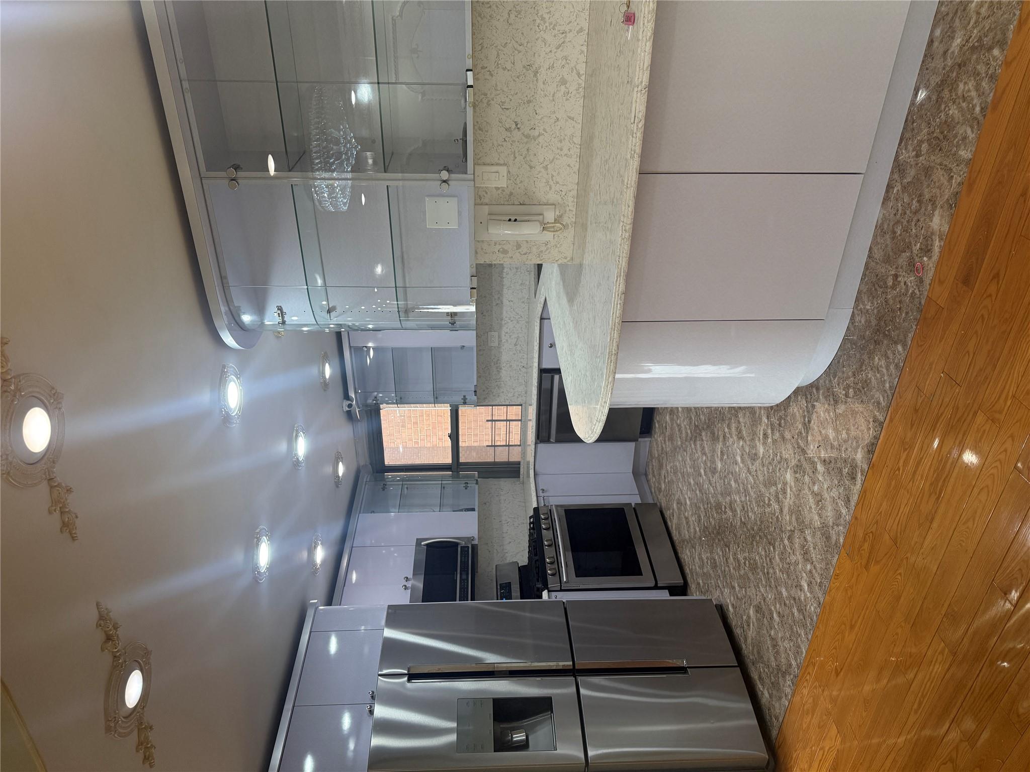 61-20 Grand Central Parkway # B 706, Forest Hills, NY 11375