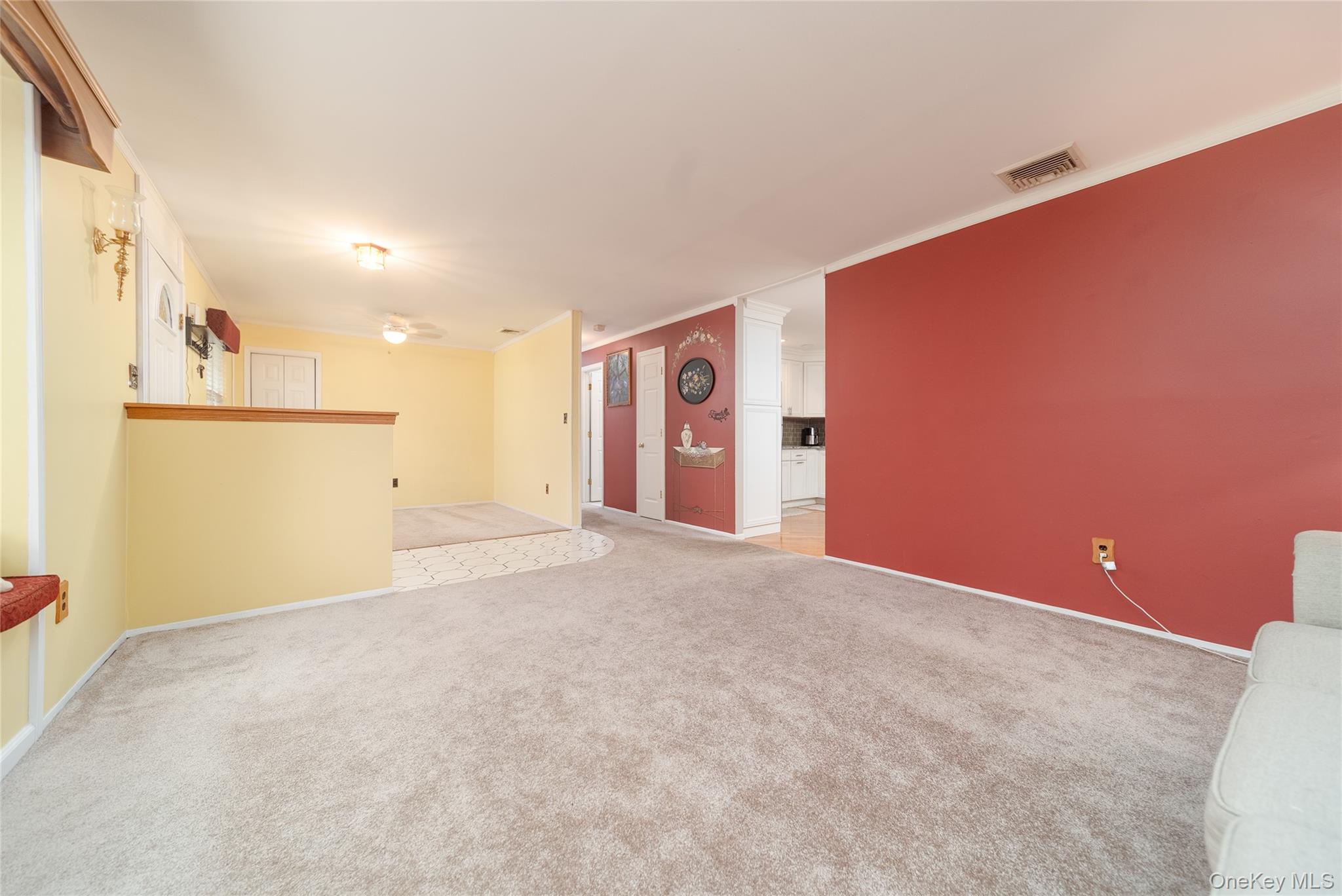 22 Howe Road, Coram, NY 11727