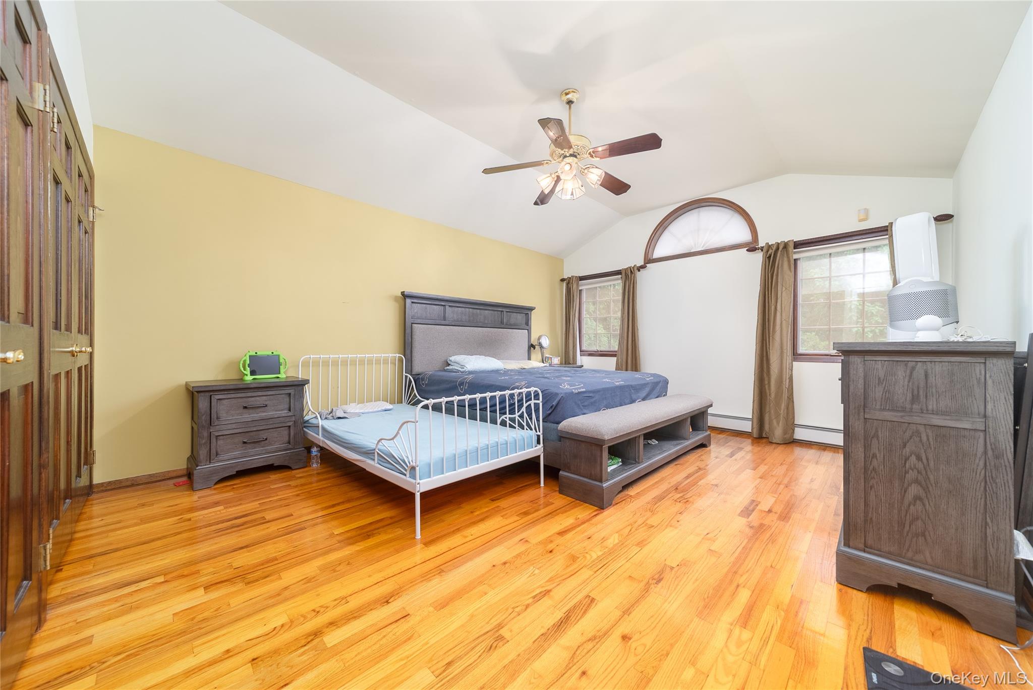 22 Howe Road, Coram, NY 11727