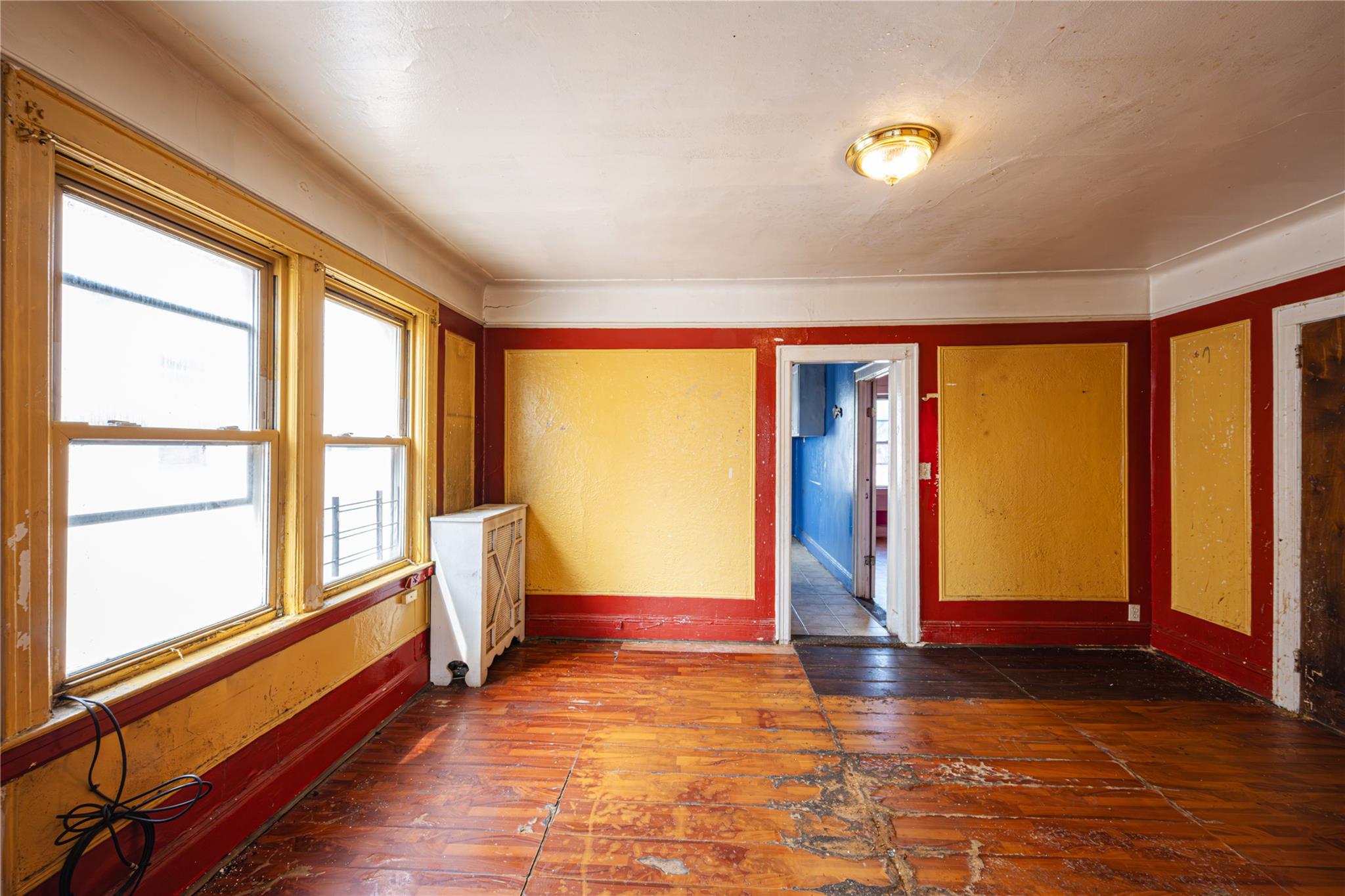 31-30 100 Street, East Elmhurst, NY 11369