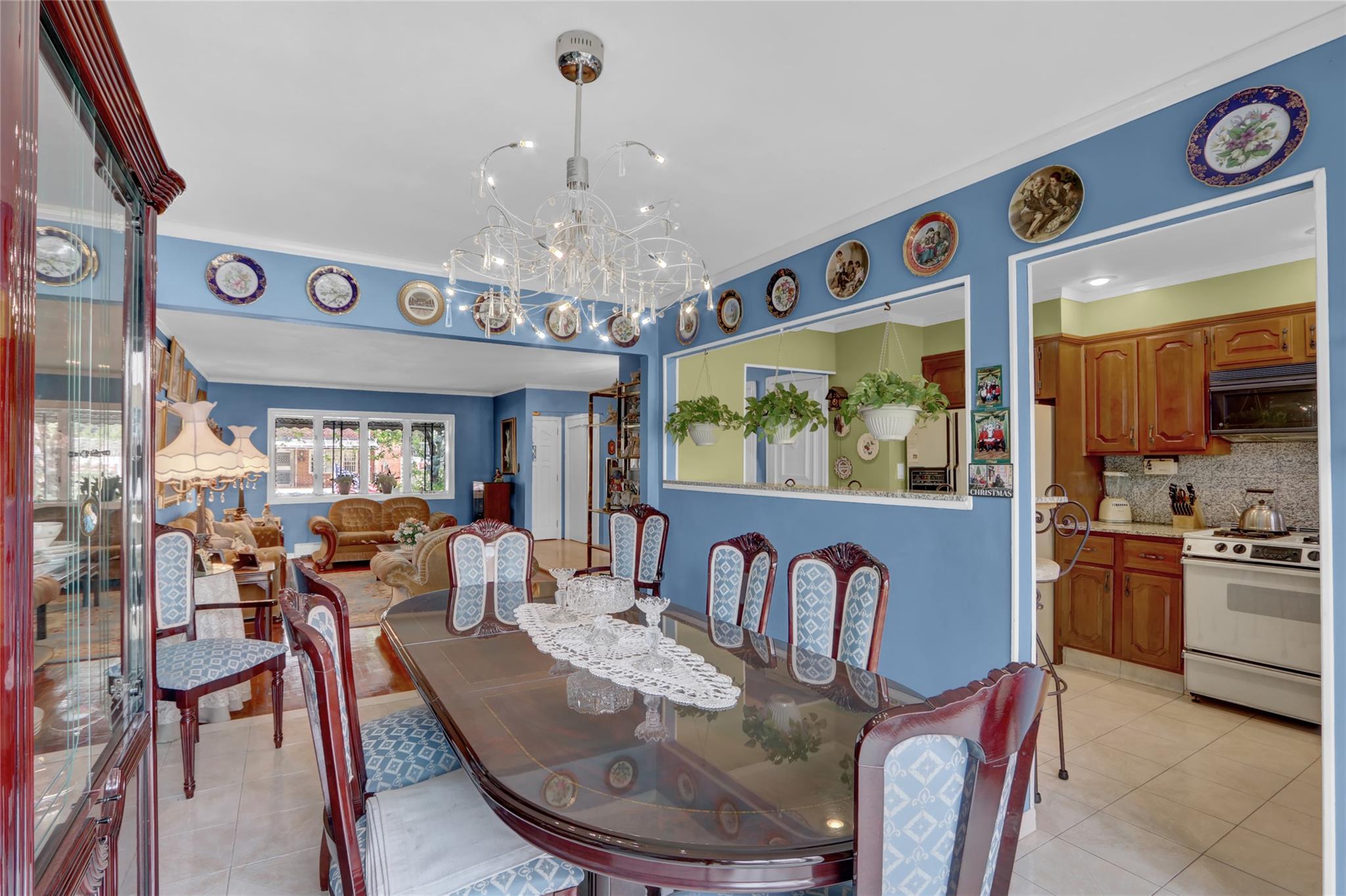 25-27 76th Street, Jackson Heights, NY 11370