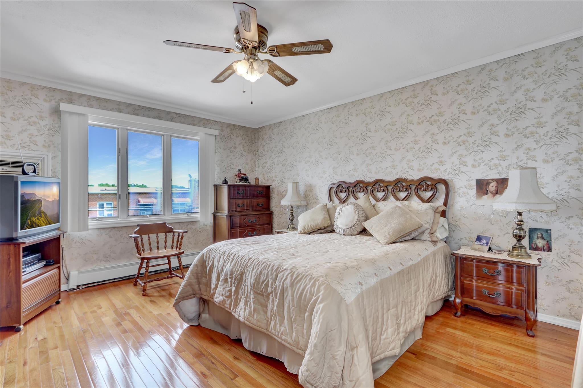 25-27 76th Street, Jackson Heights, NY 11370