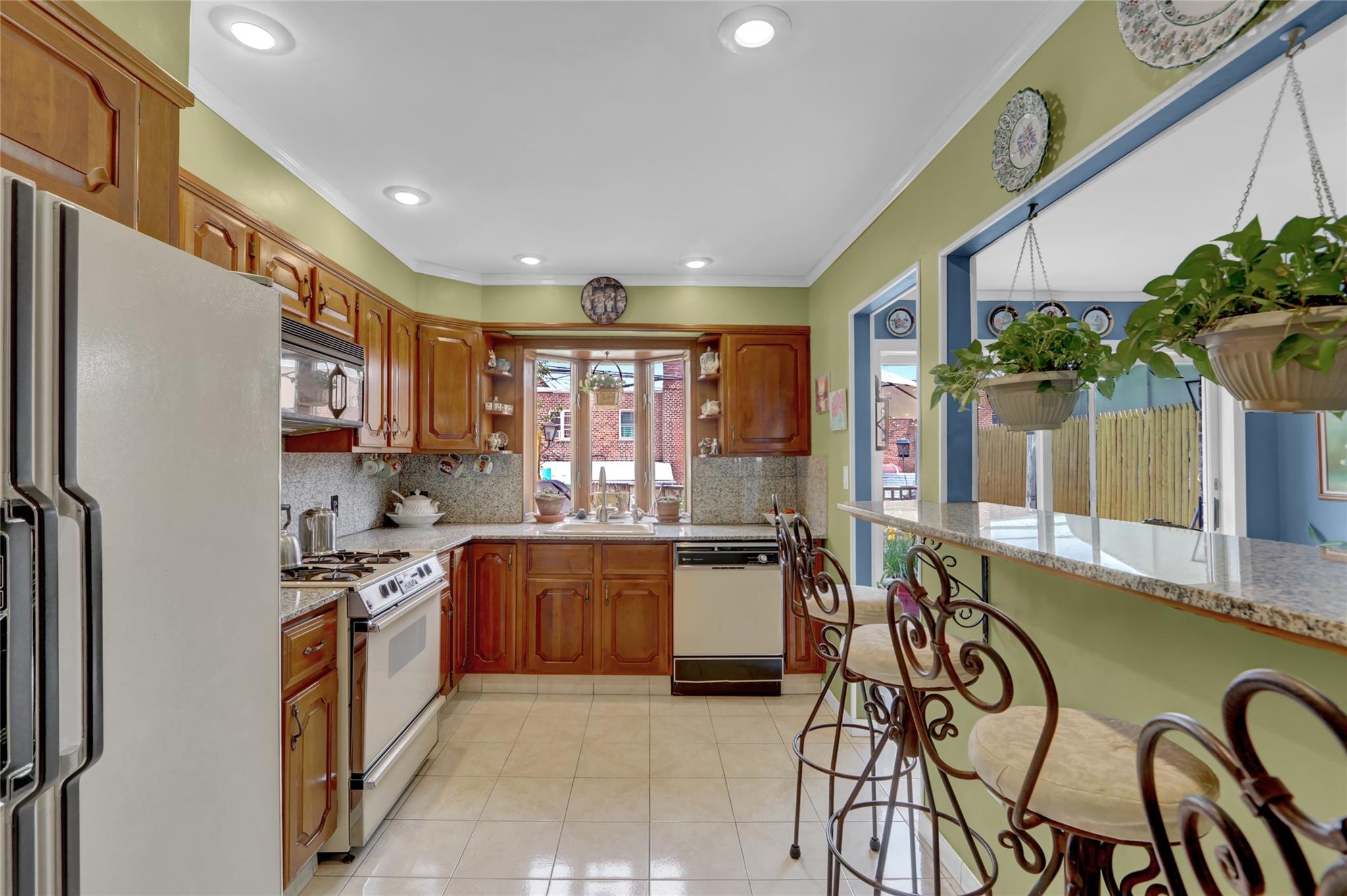 25-27 76th Street, Jackson Heights, NY 11370