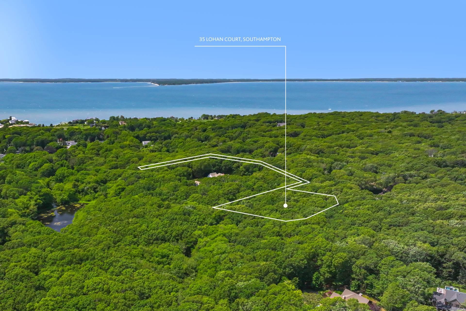 35 Lohan Court, Southampton, NY 11968