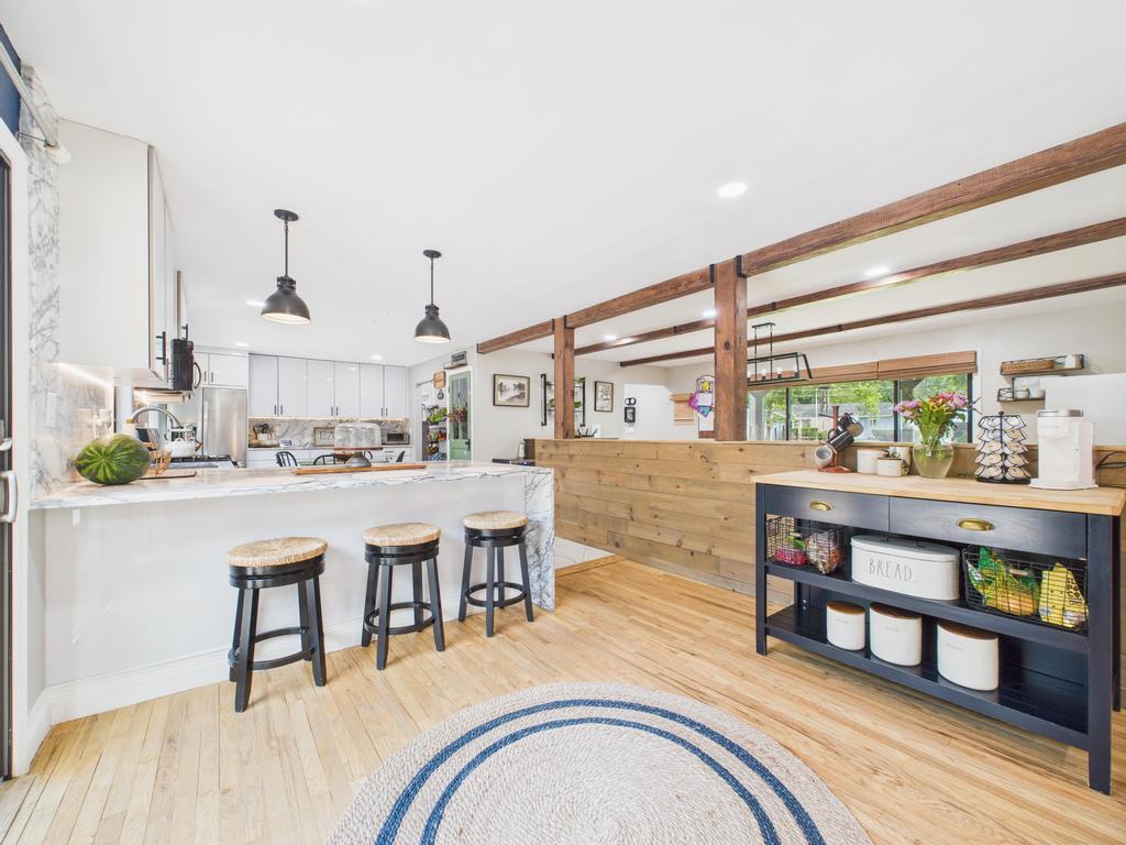 17 Woodcrest Drive, East Moriches, NY 11940