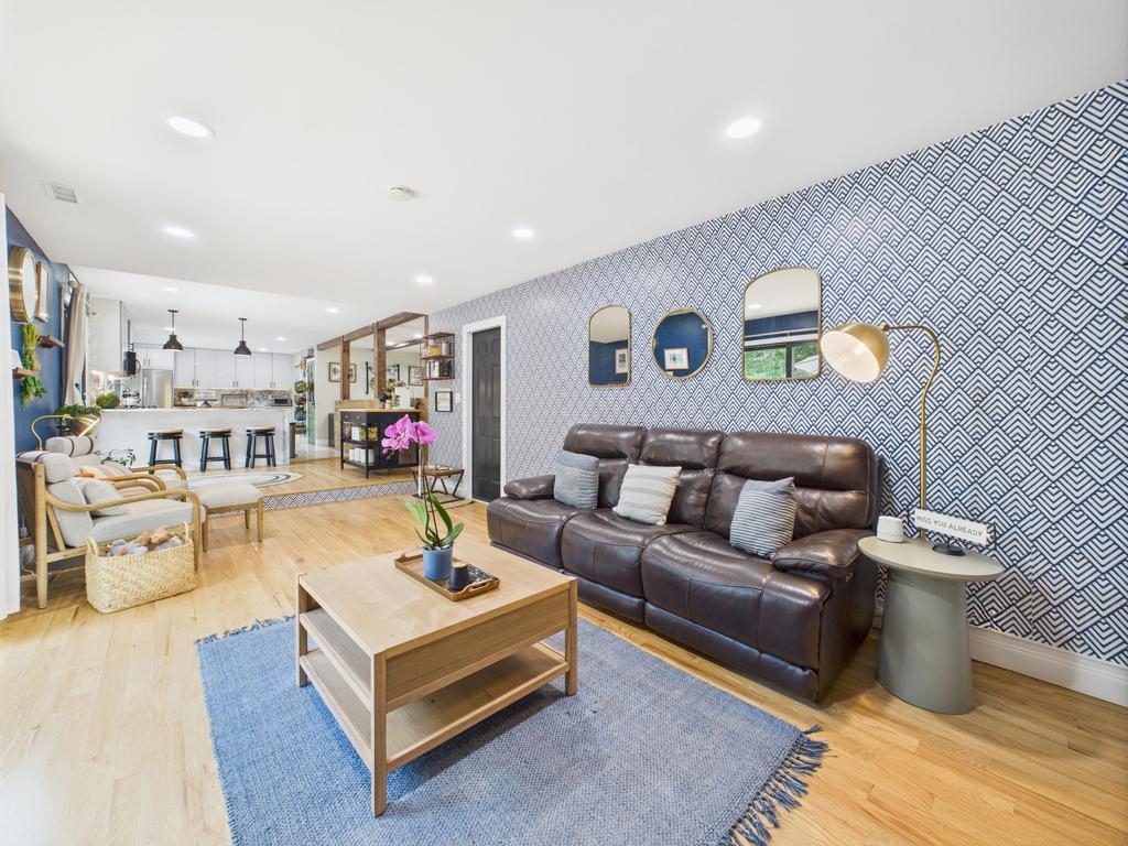 17 Woodcrest Drive, East Moriches, NY 11940