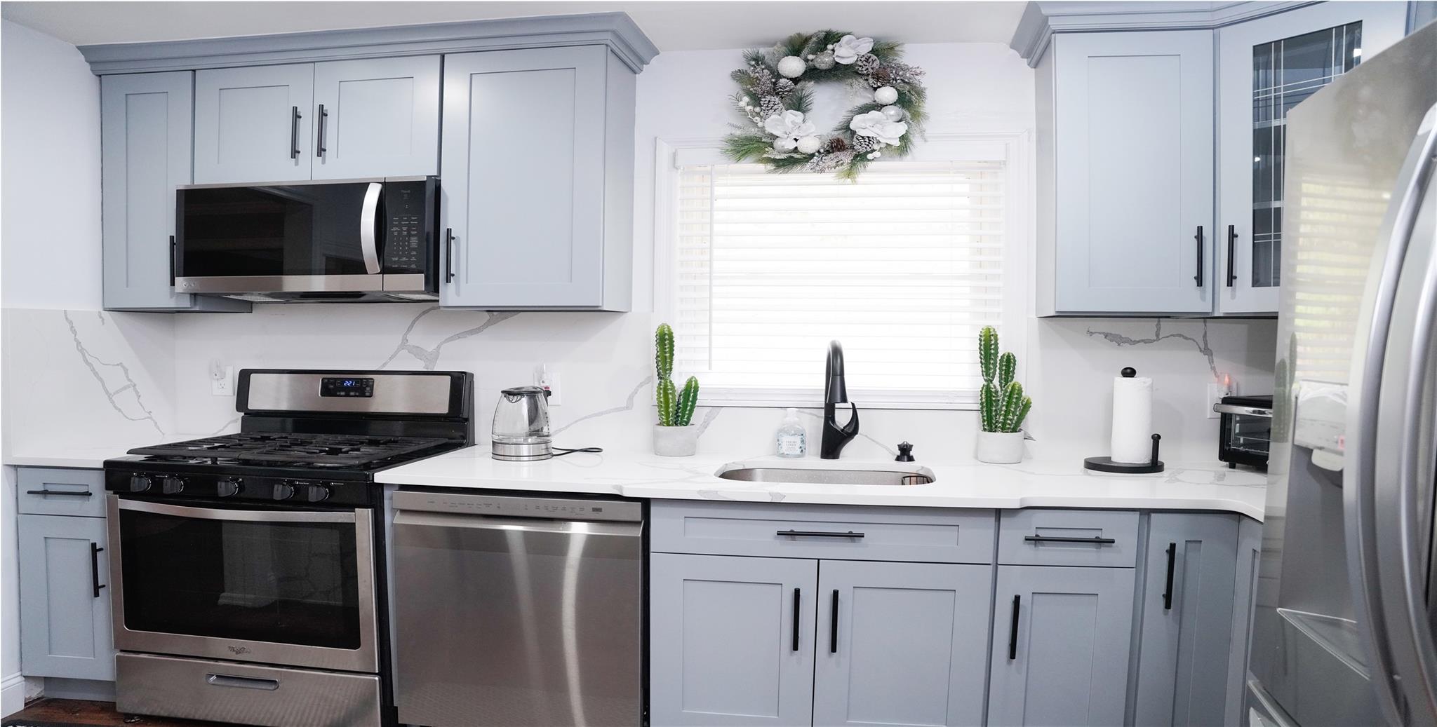 11 Boxwood Close, Hopewell Junction, NY 12533