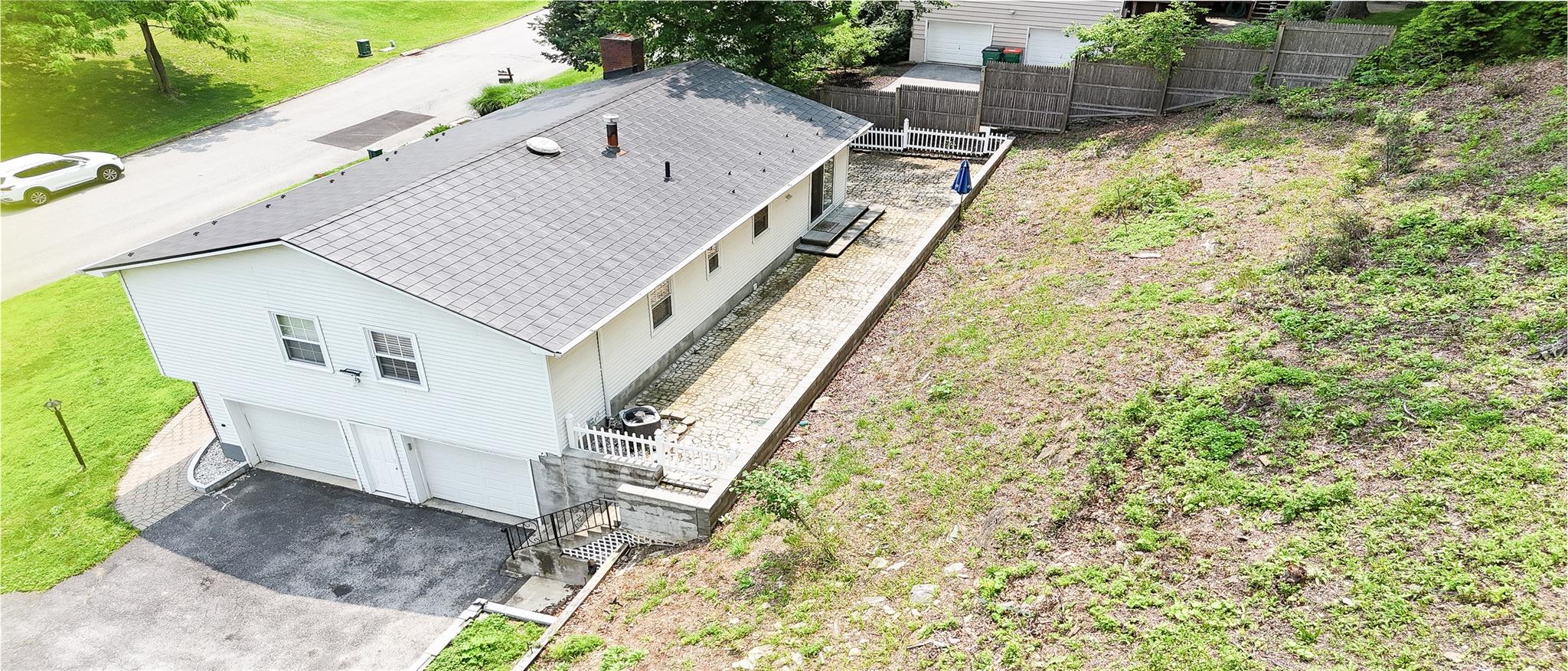 11 Boxwood Close, Hopewell Junction, NY 12533