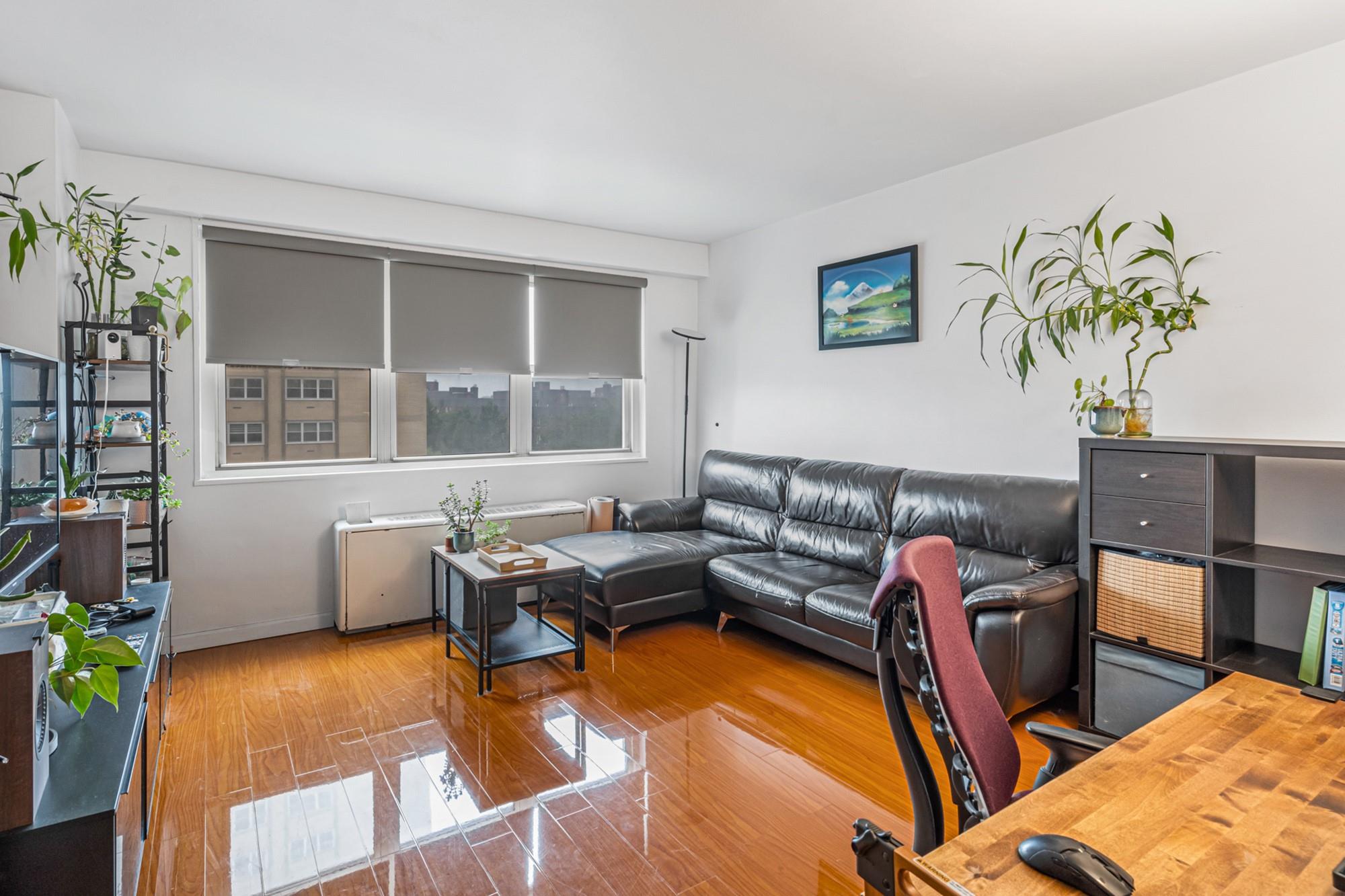 102-30 66th Road # 5K, Forest Hills, NY 11375