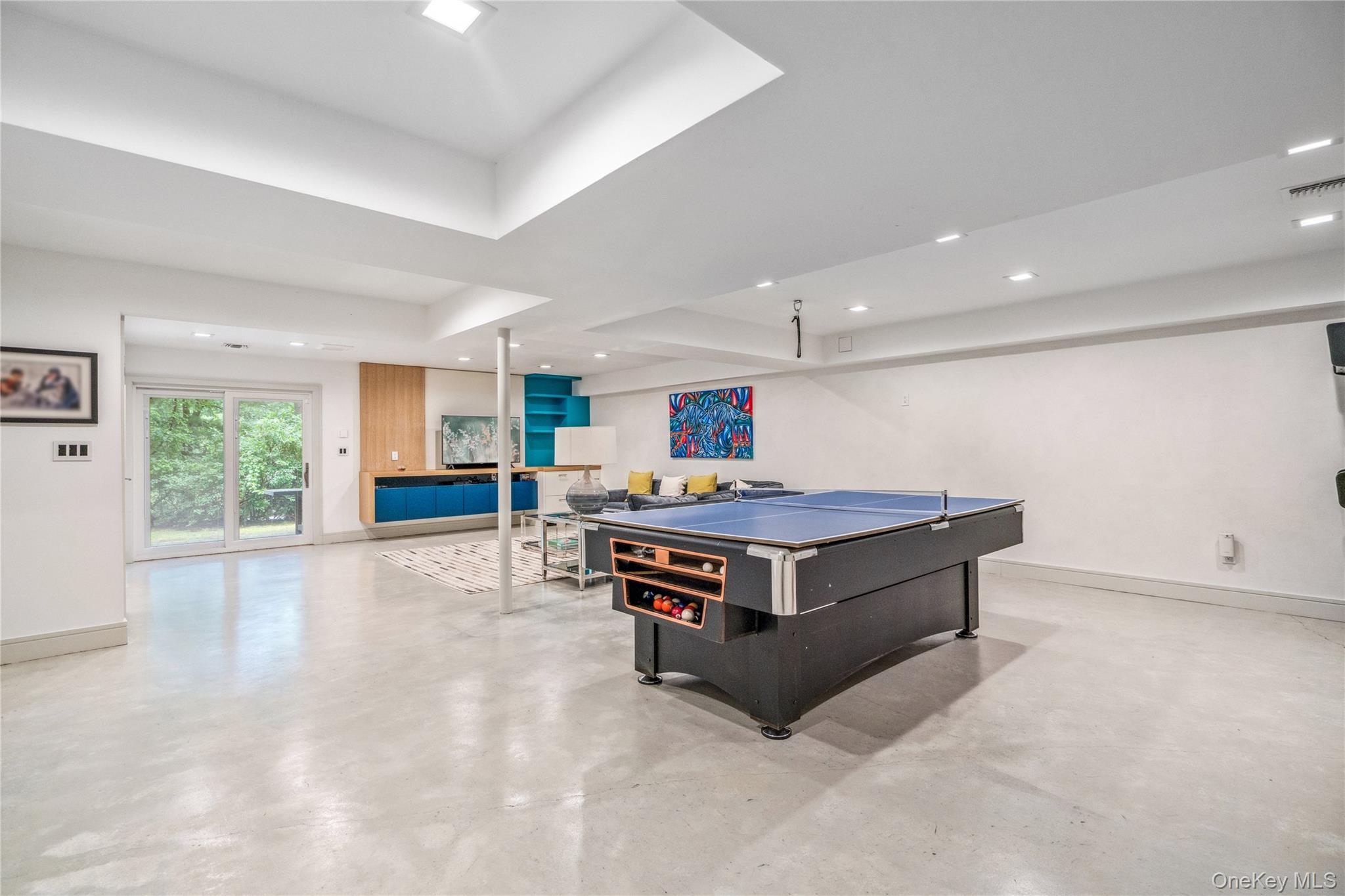 23 Estates Terrace N, Manhasset, NY 11030