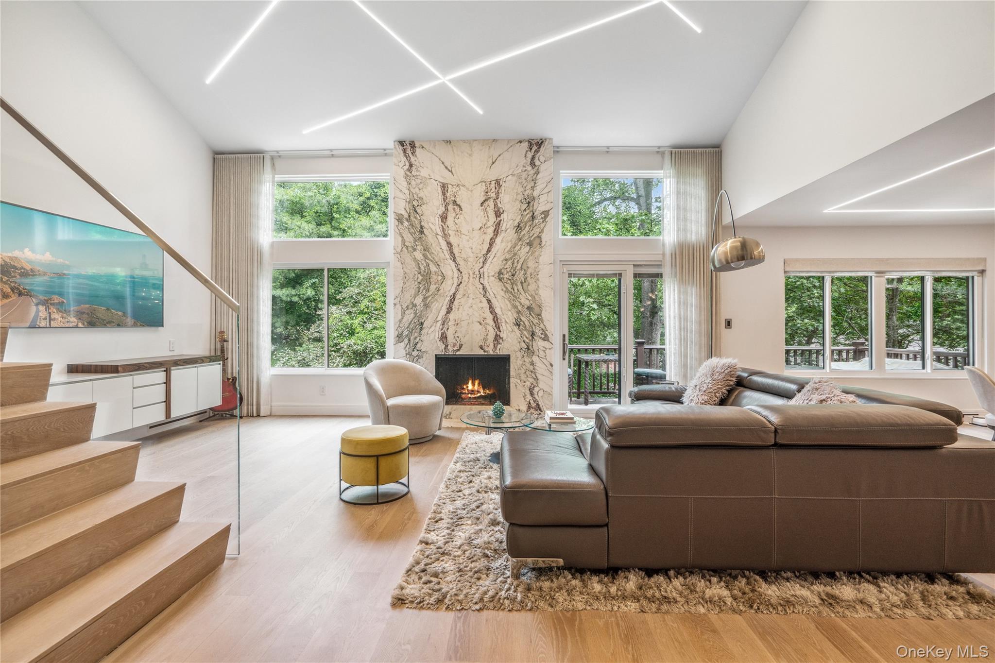 23 Estates Terrace N, Manhasset, NY 11030