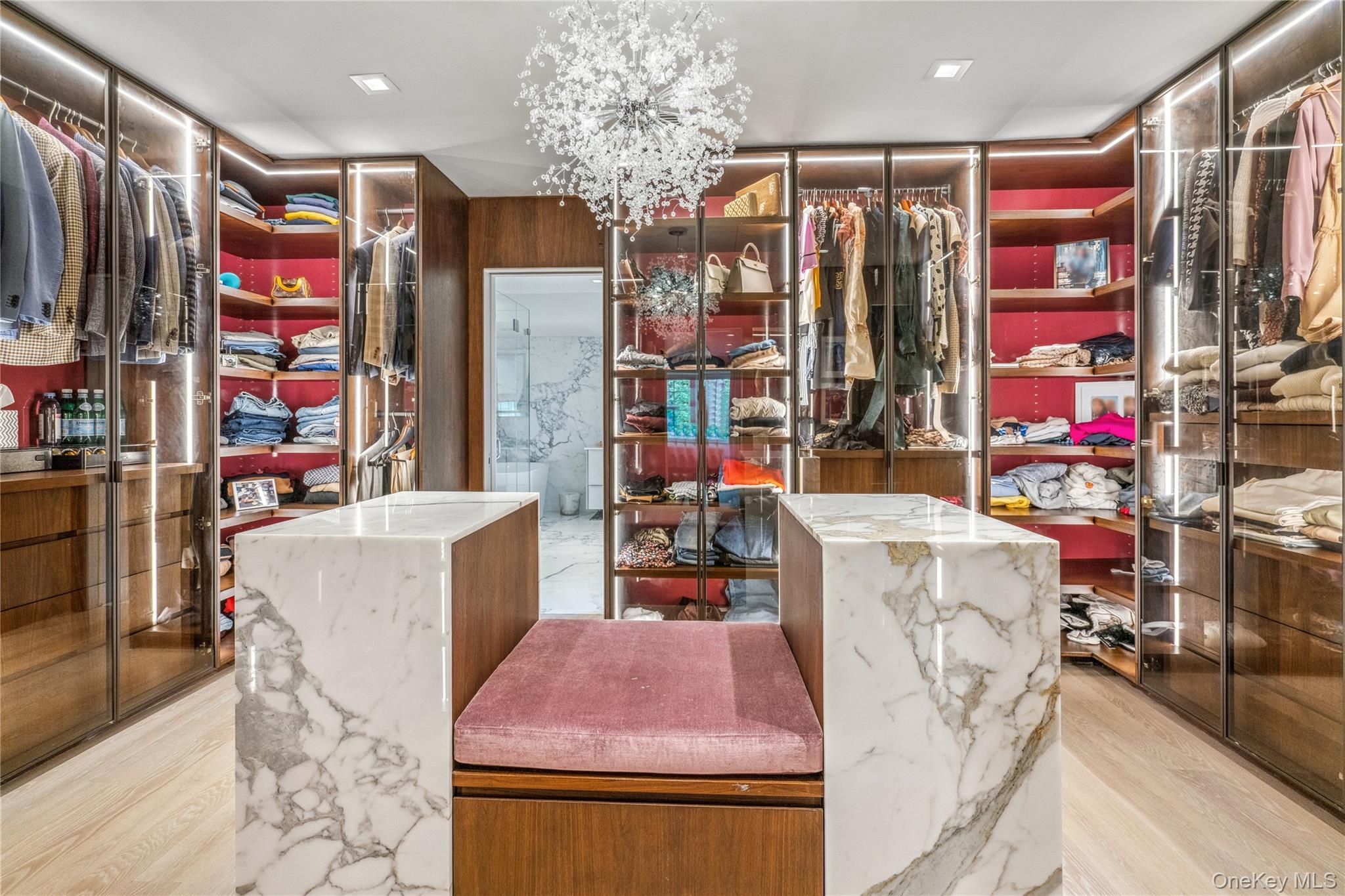 23 Estates Terrace N, Manhasset, NY 11030