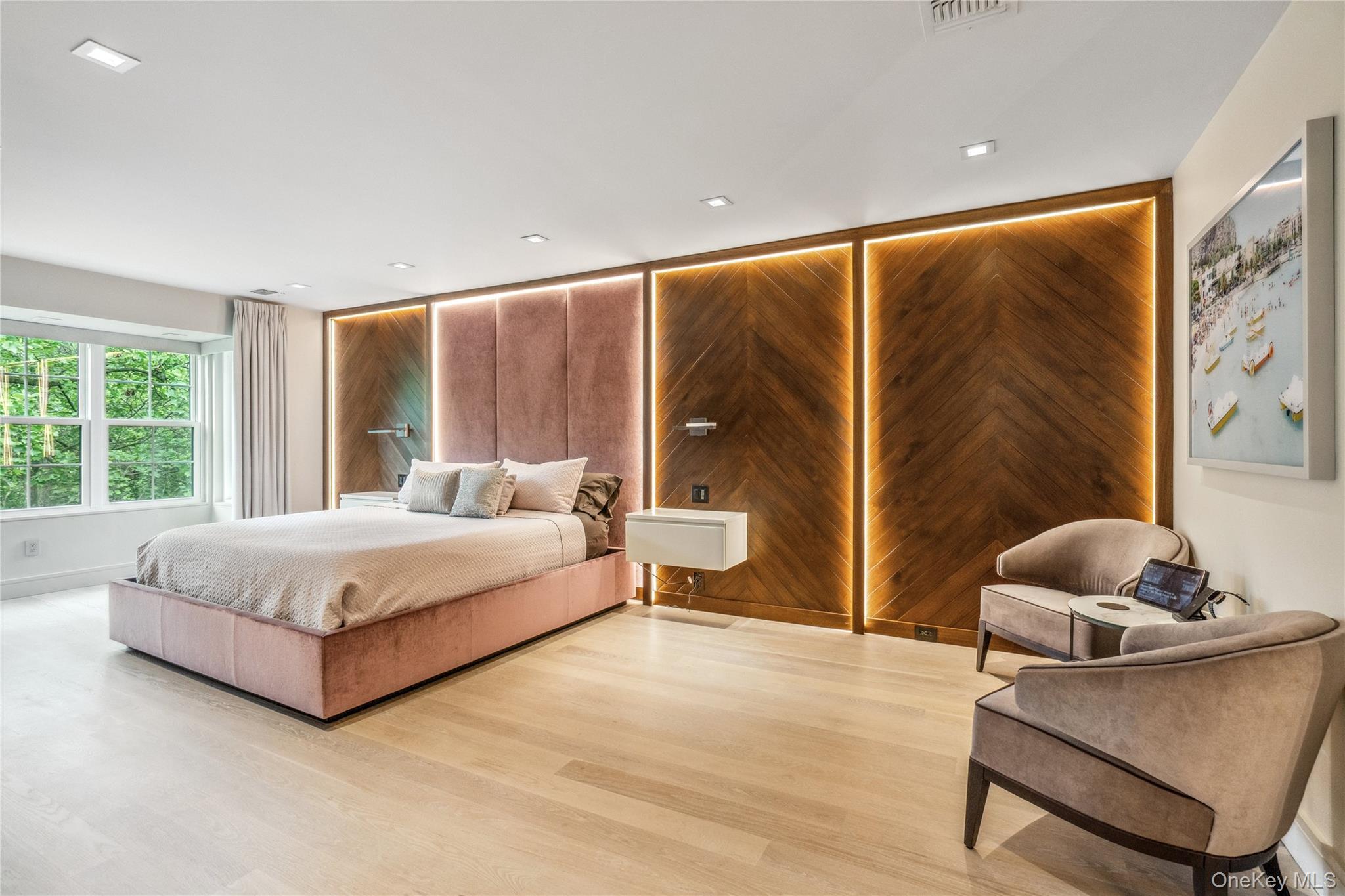 23 Estates Terrace N, Manhasset, NY 11030