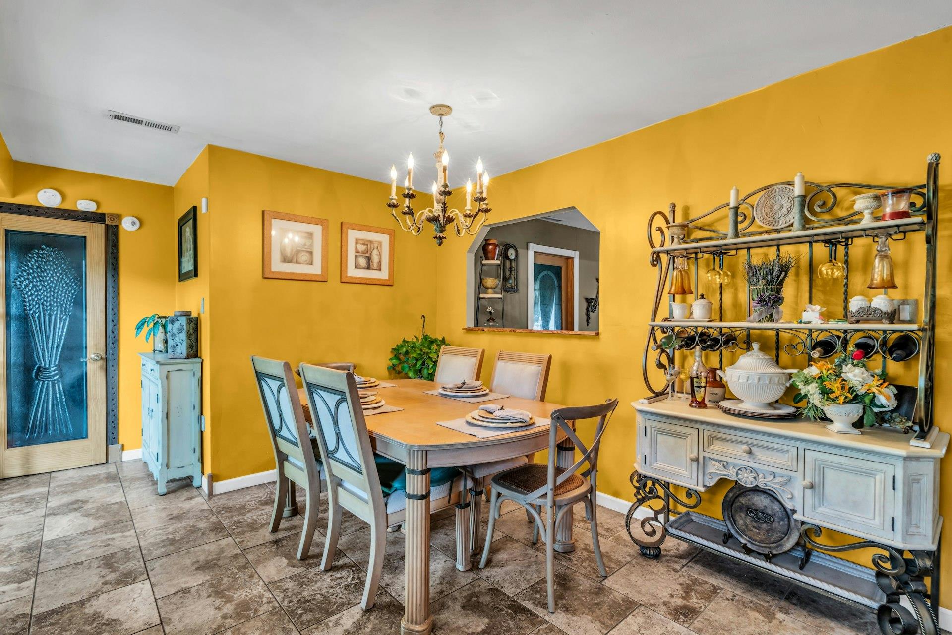 85 Williams Avenue, Amityville, NY 11701