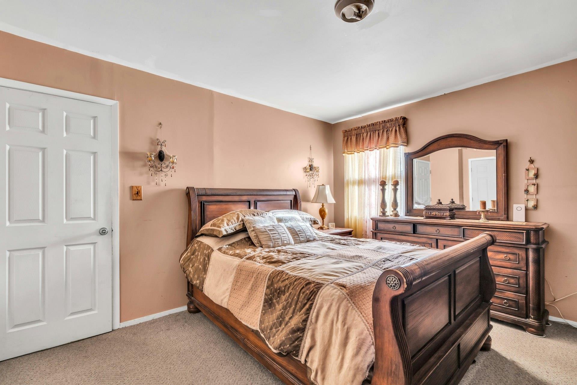 85 Williams Avenue, Amityville, NY 11701