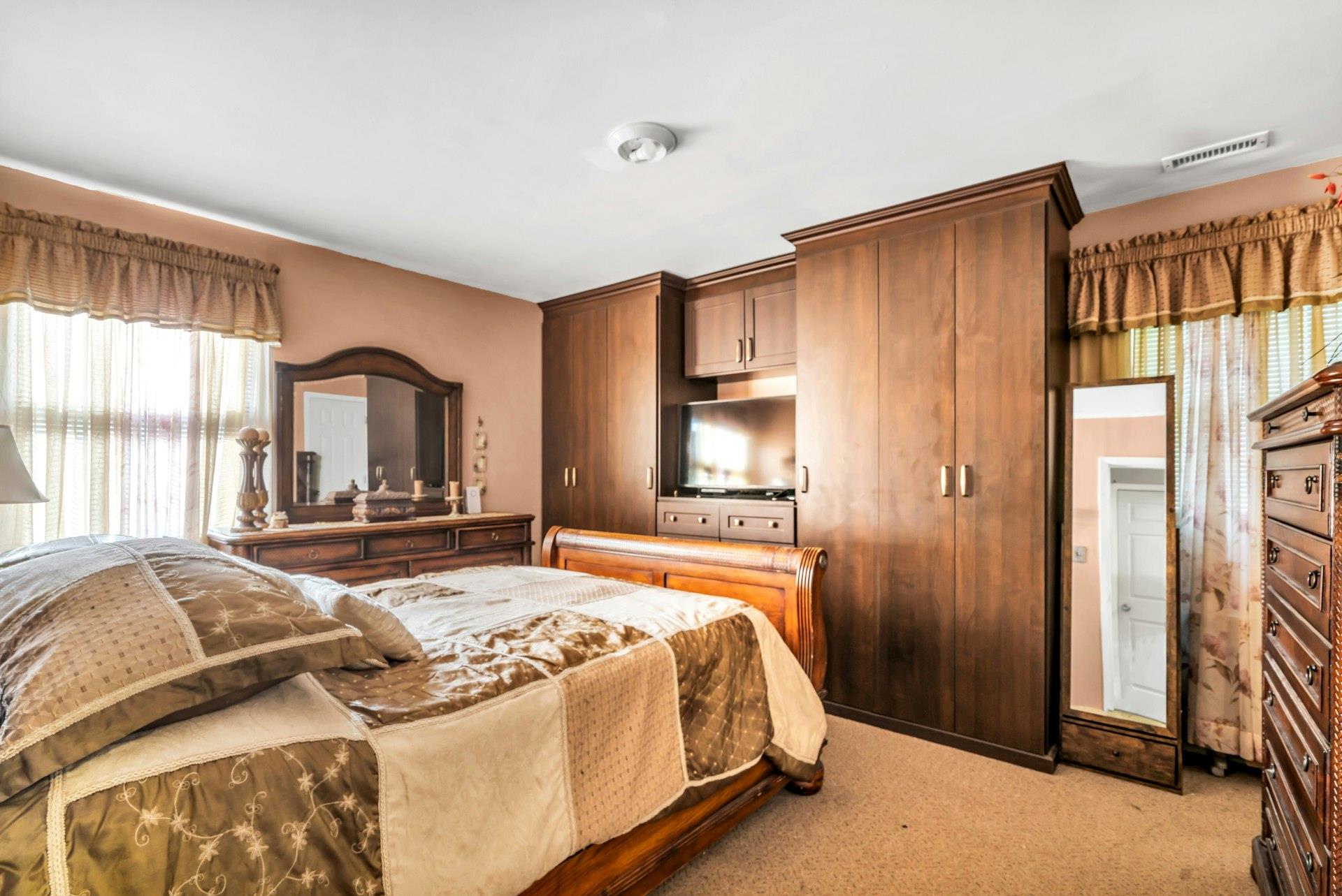 85 Williams Avenue, Amityville, NY 11701