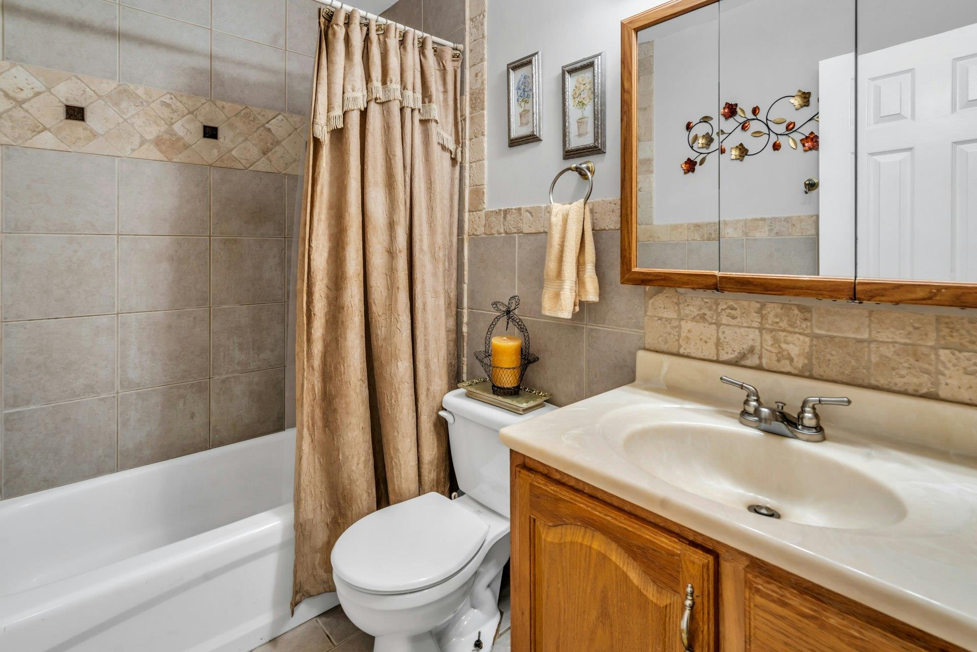 85 Williams Avenue, Amityville, NY 11701