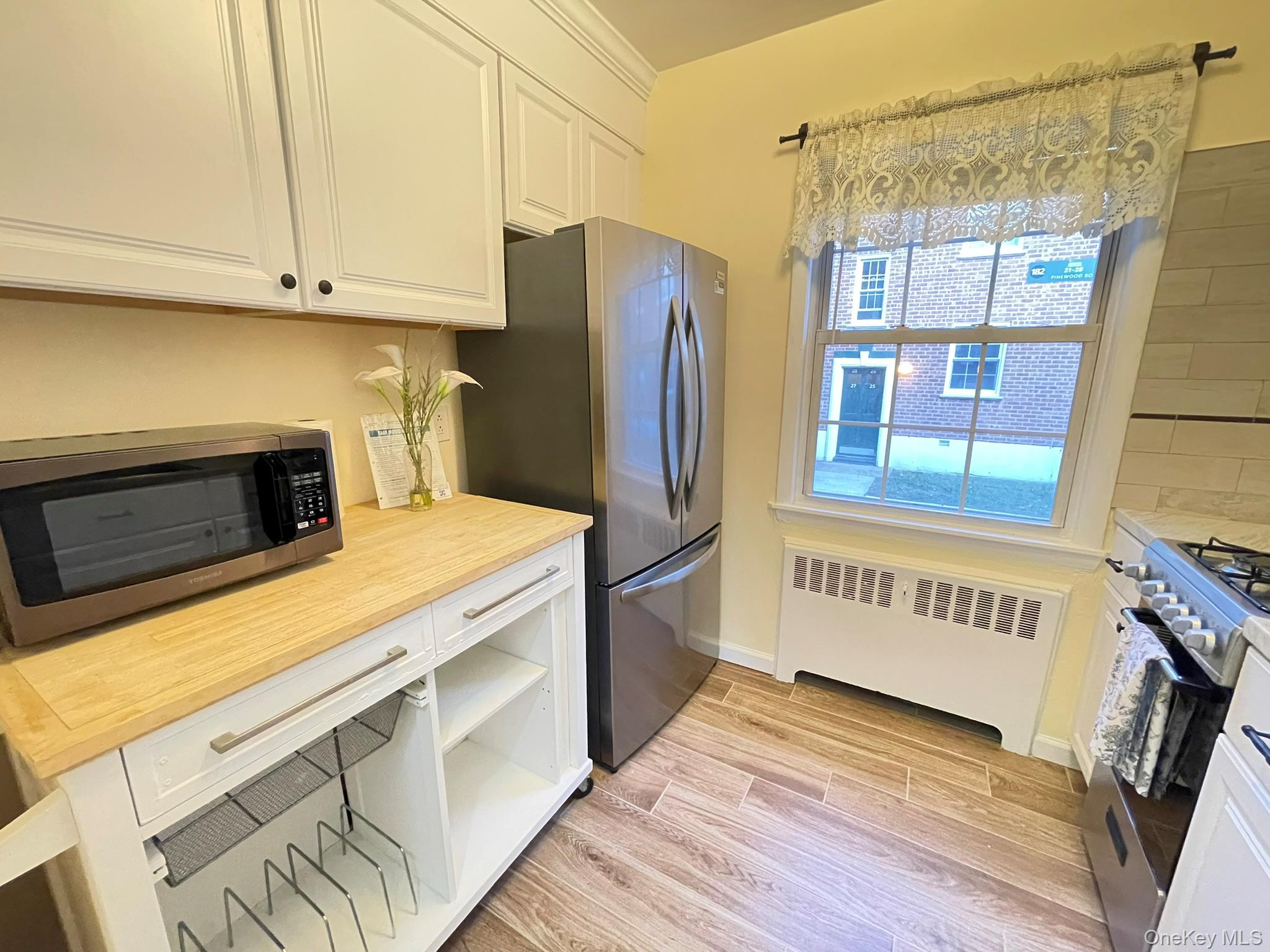 180 Pinewood Road # 11, Hartsdale, NY 10530