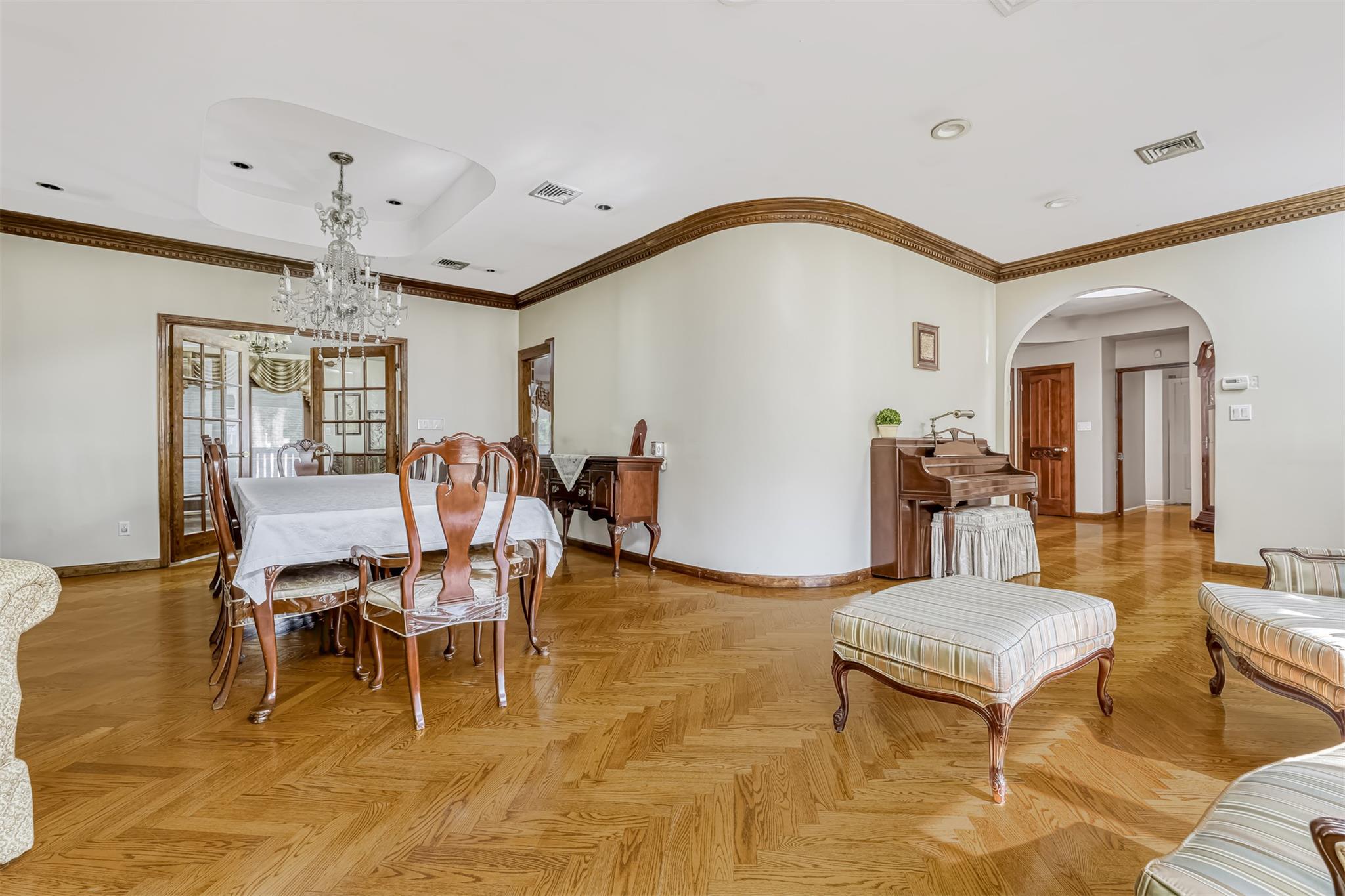 41 N Quince Lane, Monsey, NY 10952