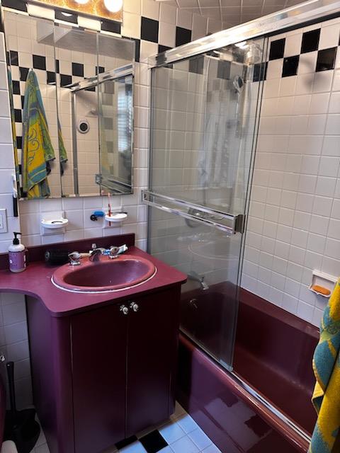 141 Wyckoff Place # 1F, Woodmere, NY 11598