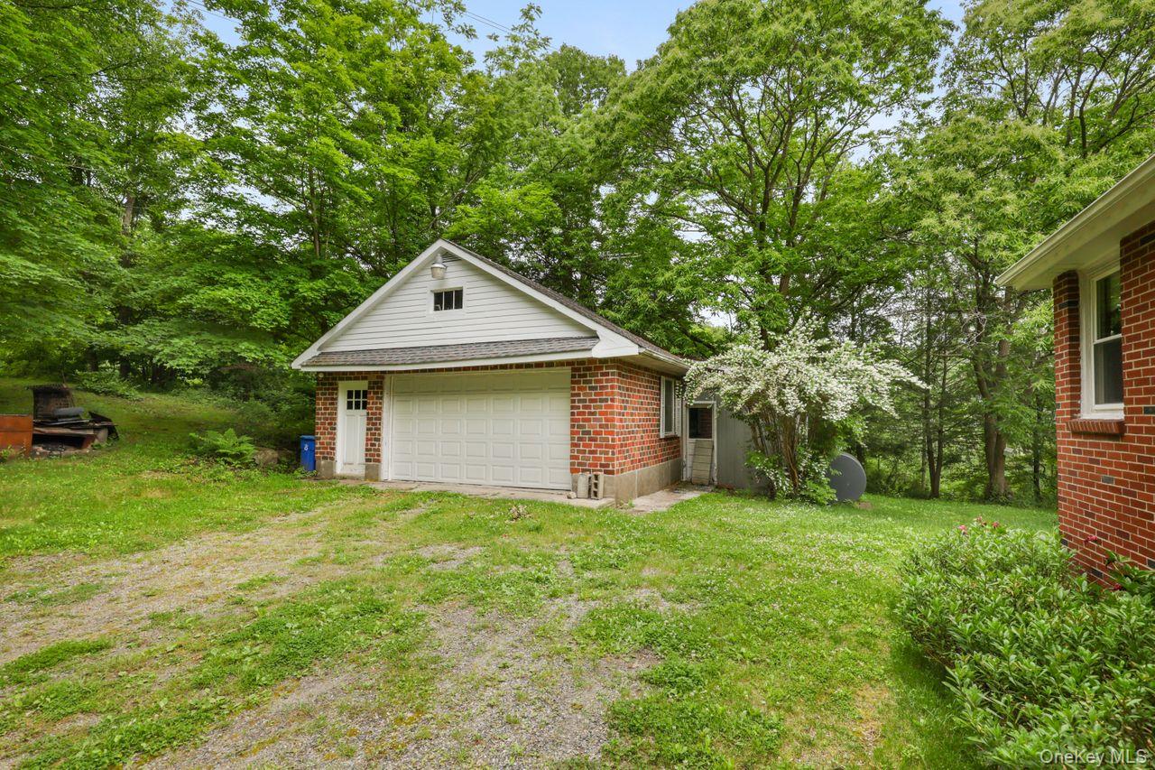 65 Hortontown Road, Carmel, NY 10512