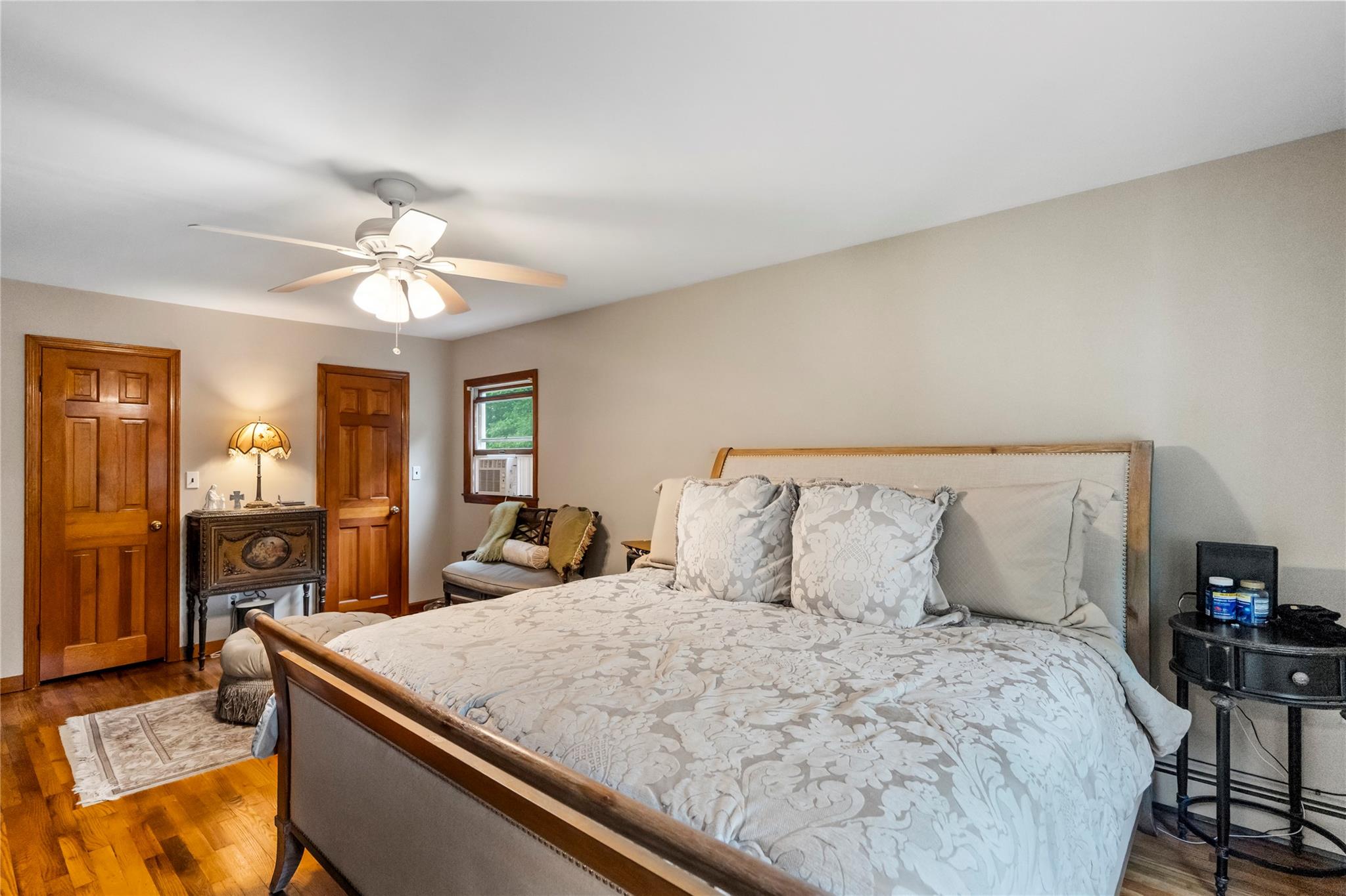 5 Linda Court, Oyster Bay, NY 11771