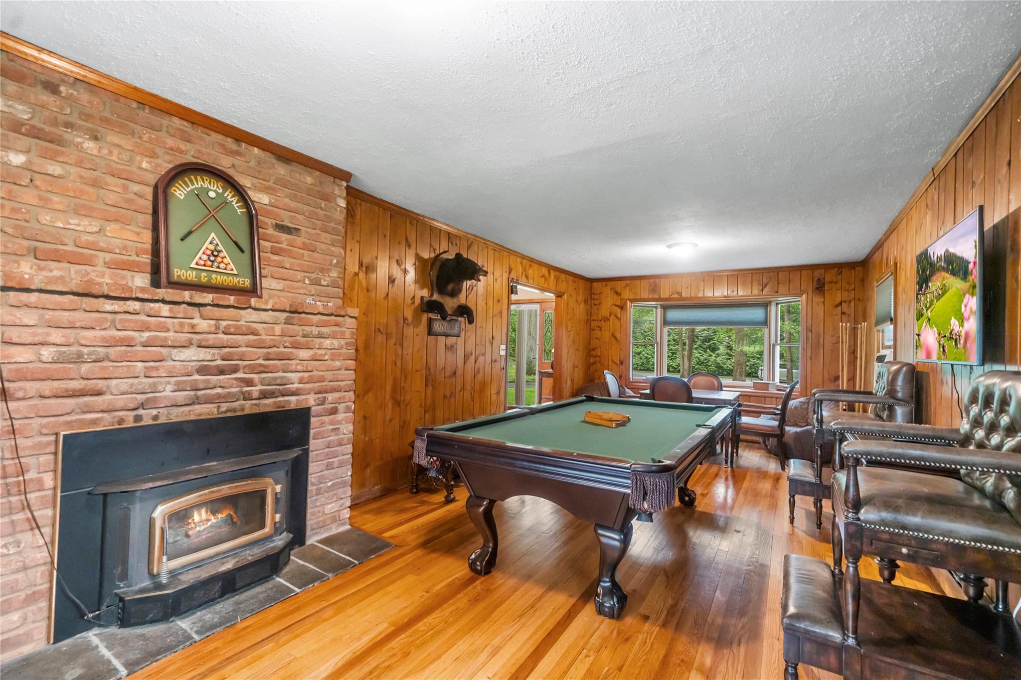 5 Linda Court, Oyster Bay, NY 11771