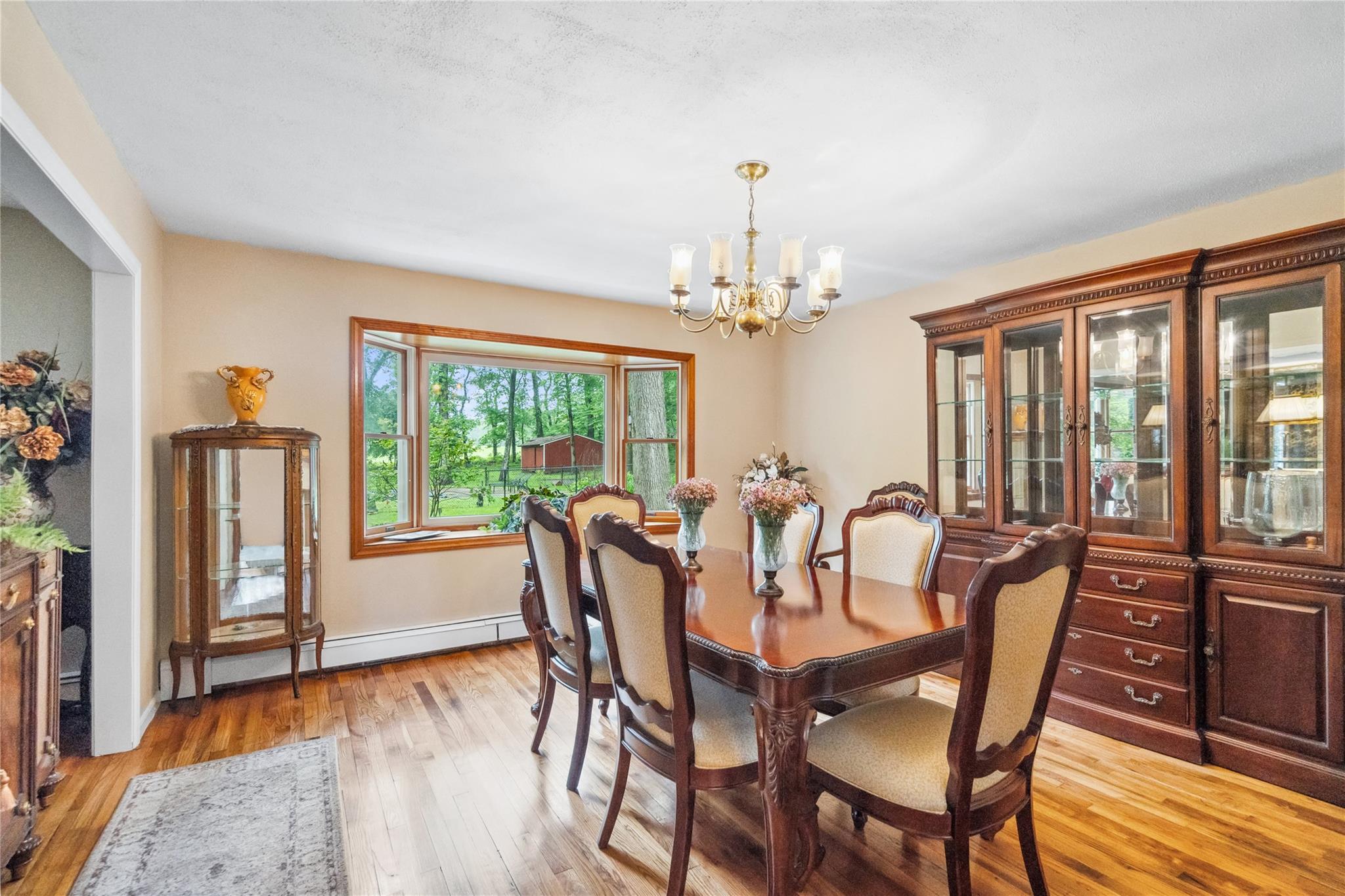 5 Linda Court, Oyster Bay, NY 11771