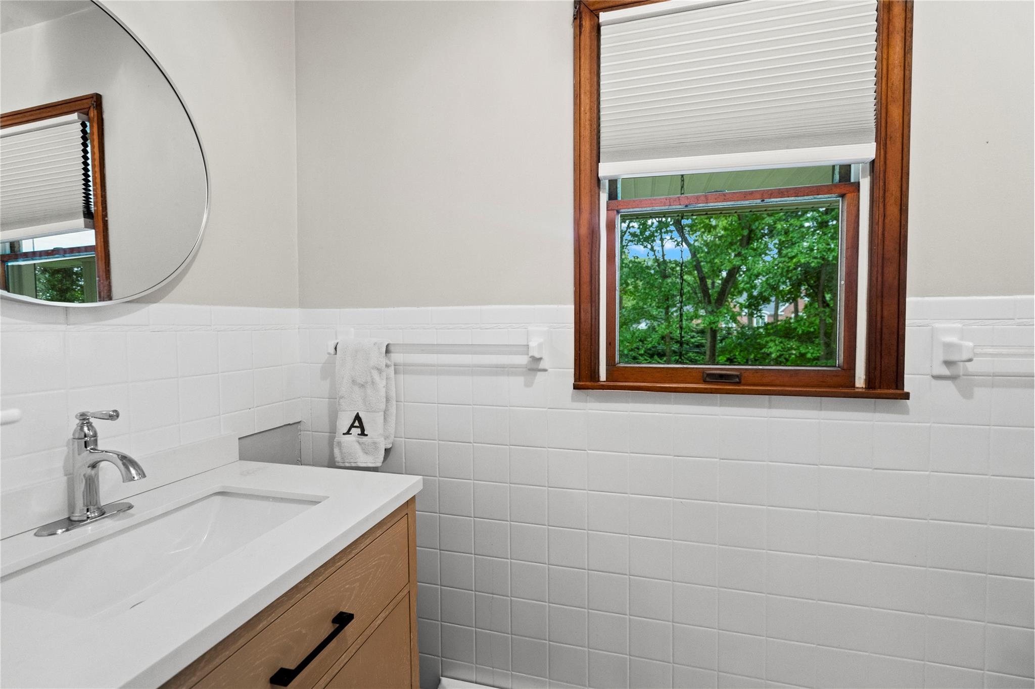 5 Linda Court, Oyster Bay, NY 11771