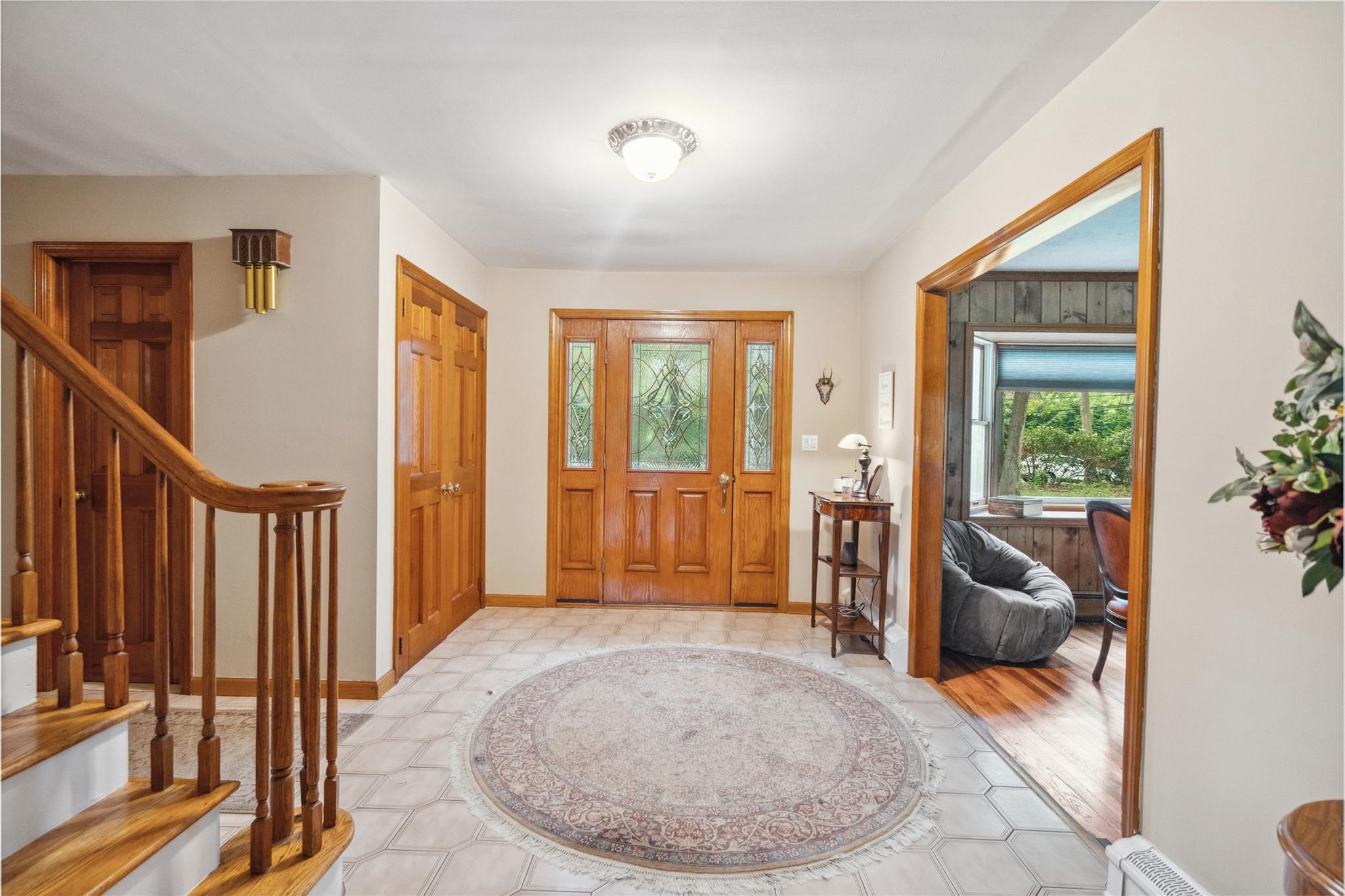 5 Linda Court, Oyster Bay, NY 11771