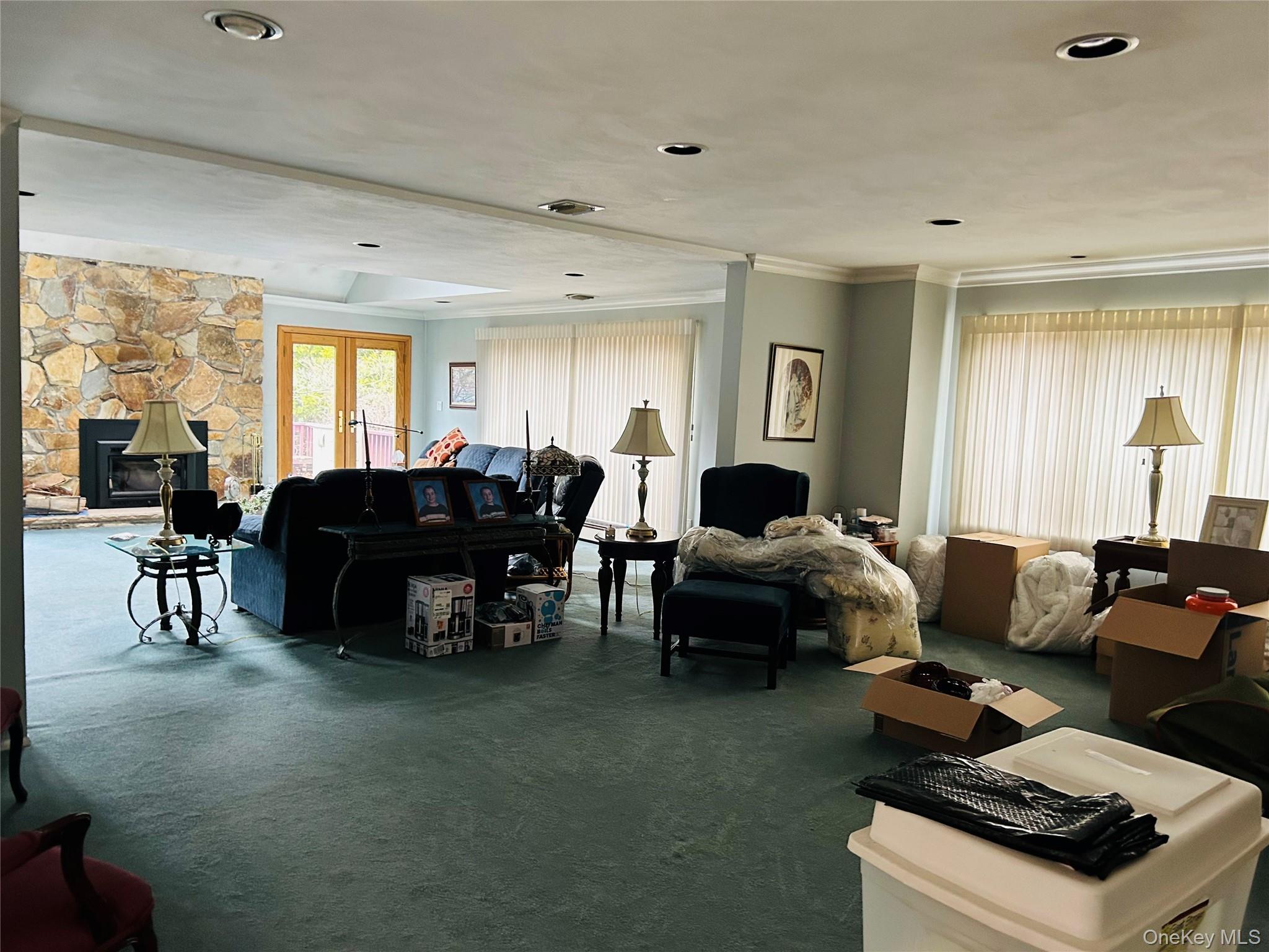 6 Cedarfield Terrace, Saint James, NY 11780