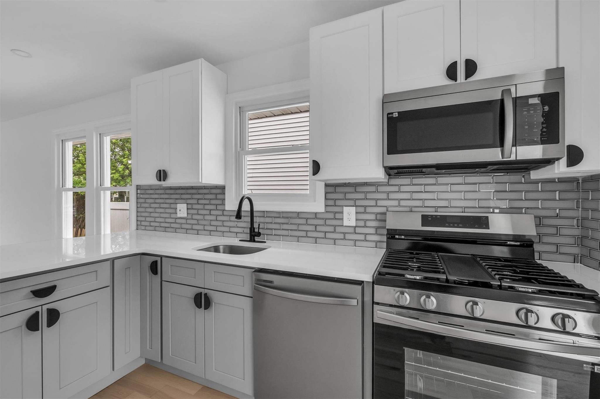 3327 Parkway drive, Baldwin, NY 11510