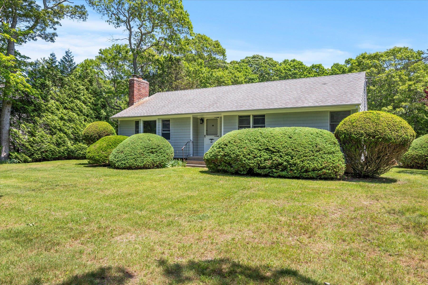 64 Old Depot Road, Quogue, NY 11959