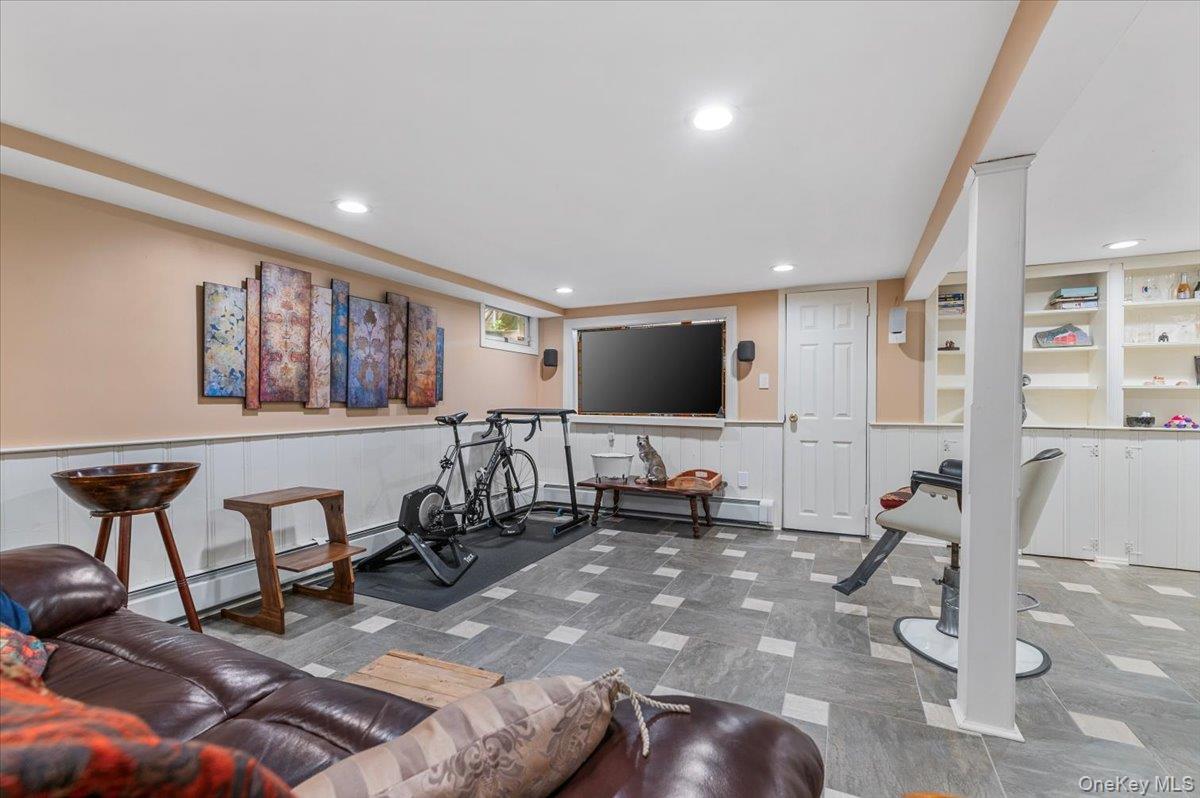 50 Towne Street, Amityville, NY 11701