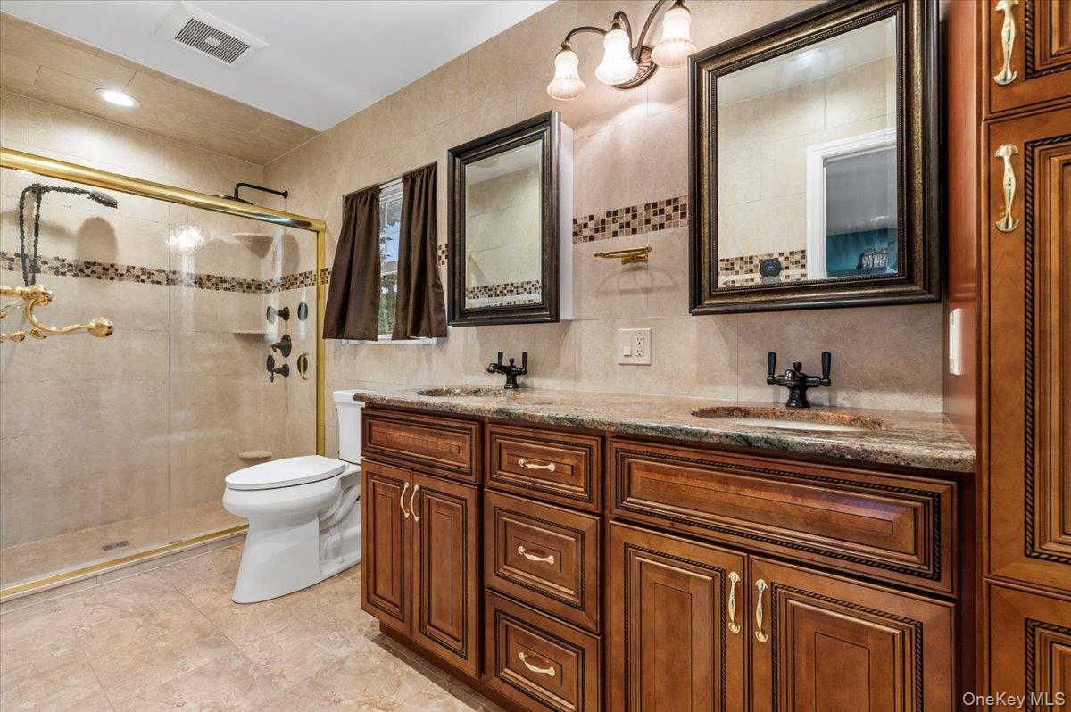 50 Towne Street, Amityville, NY 11701