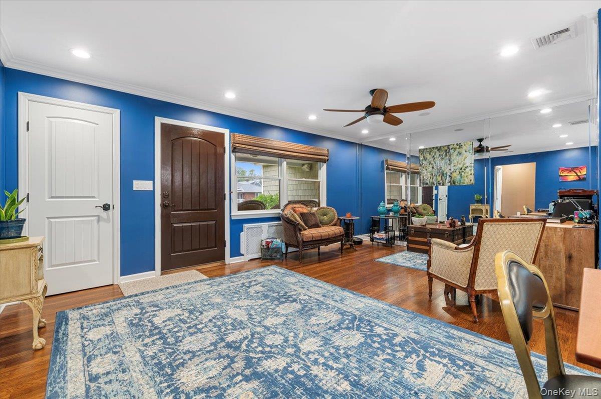 50 Towne Street, Amityville, NY 11701