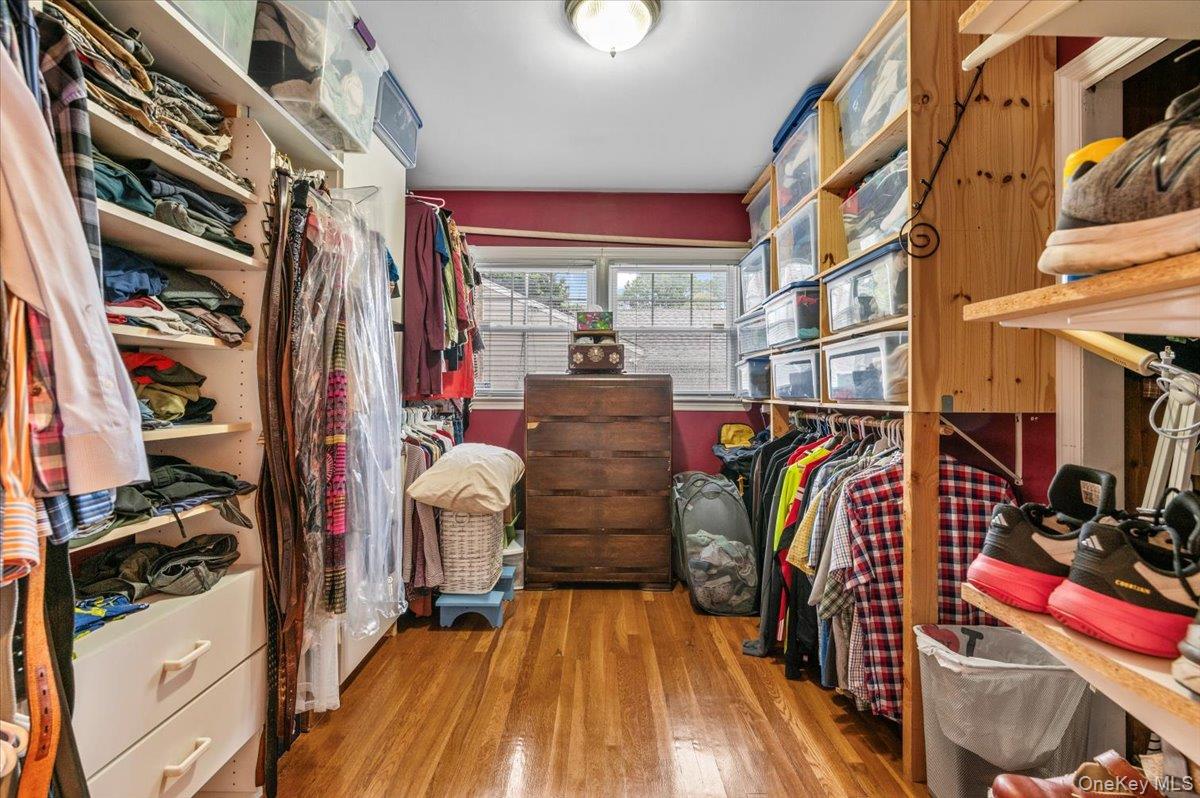 50 Towne Street, Amityville, NY 11701