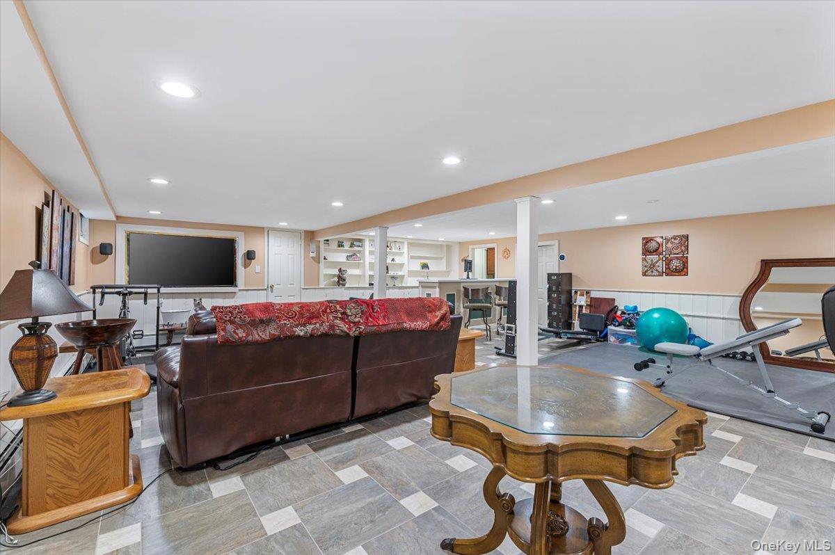 50 Towne Street, Amityville, NY 11701