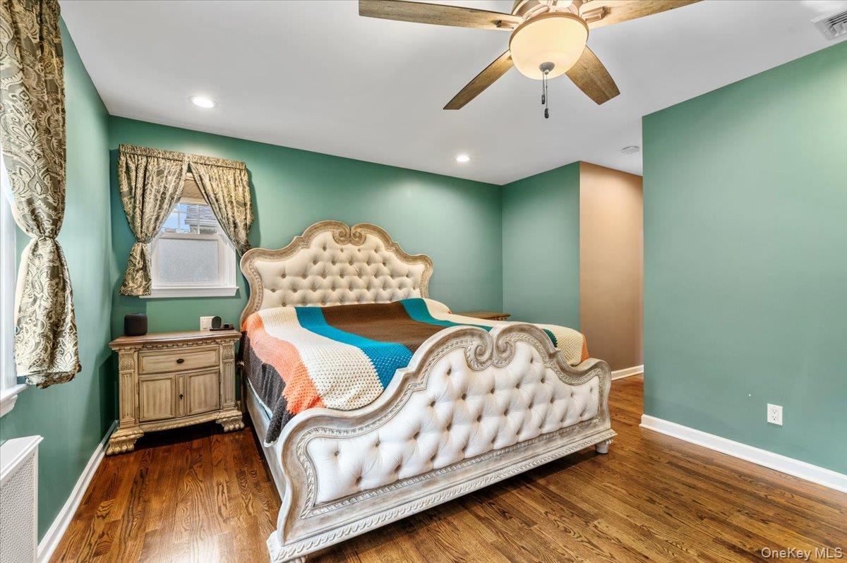 50 Towne Street, Amityville, NY 11701