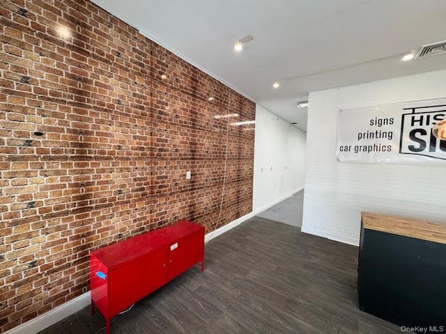 2424 State Route 32 # 101, New Windsor, NY 12553