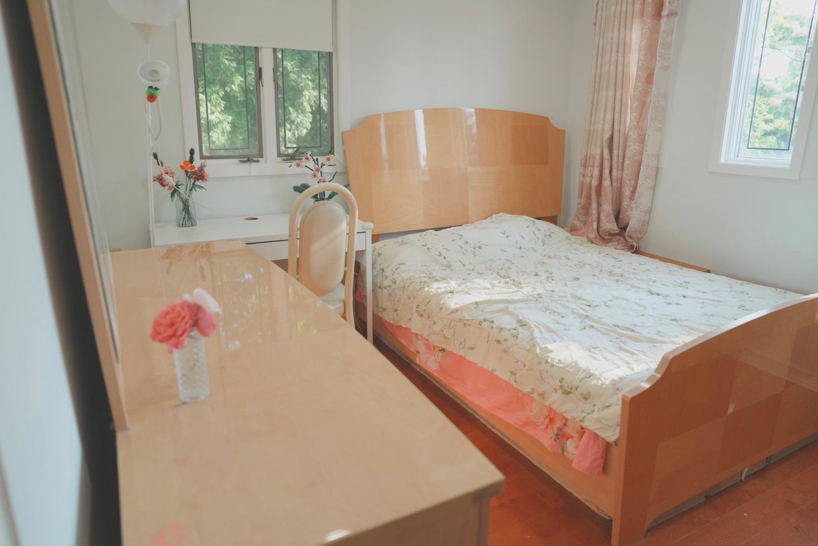 23 Clinton Lane, Jericho, NY 11753