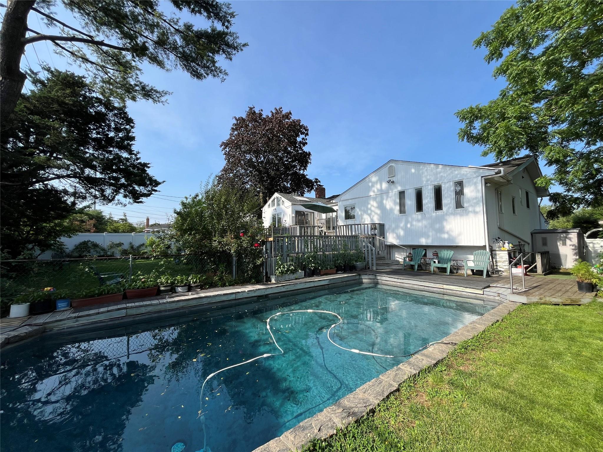 23 Clinton Lane, Jericho, NY 11753