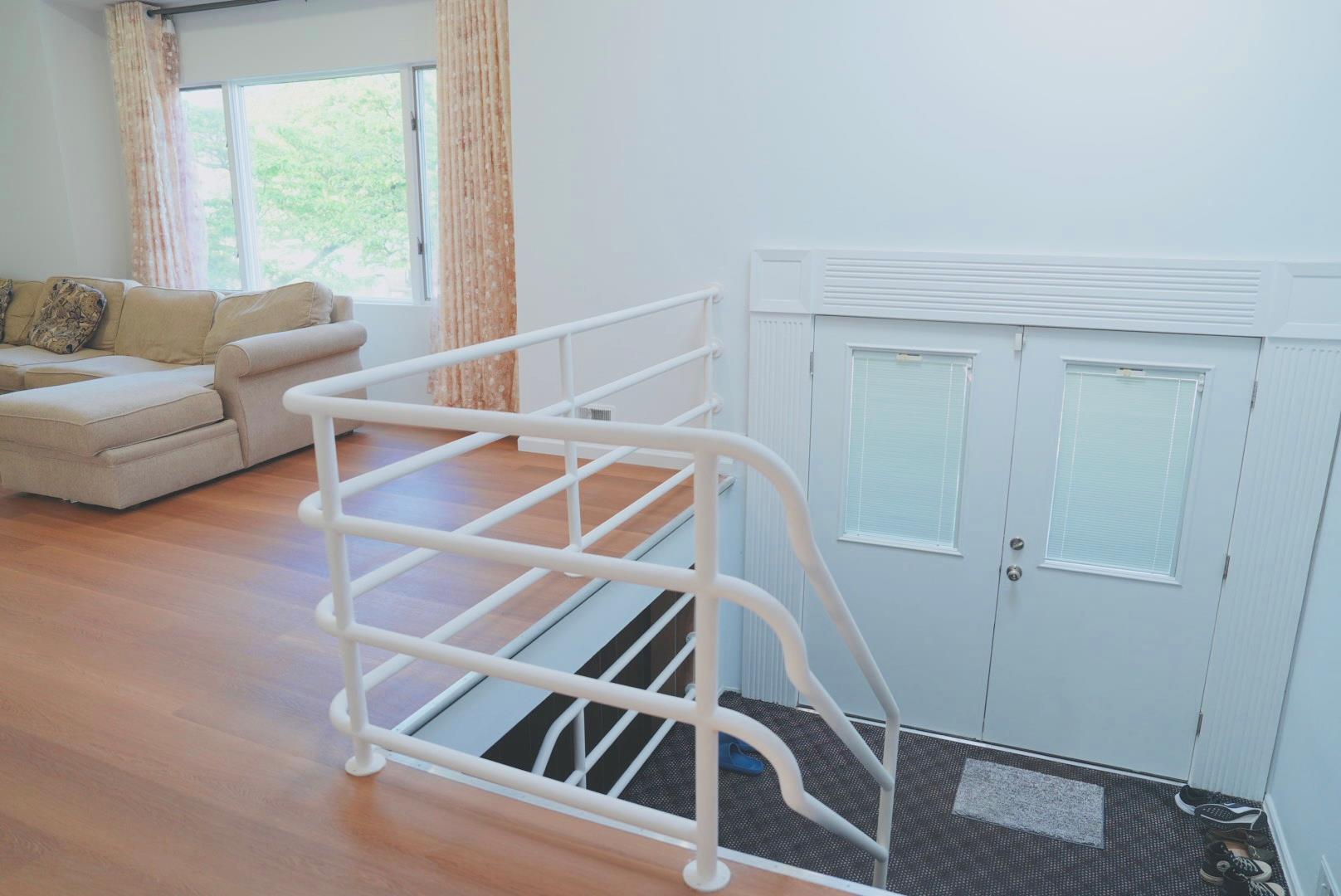 23 Clinton Lane, Jericho, NY 11753