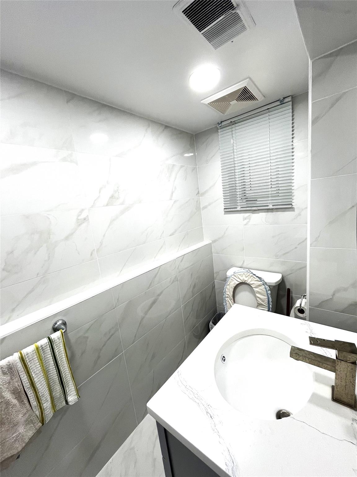 23 Clinton Lane, Jericho, NY 11753