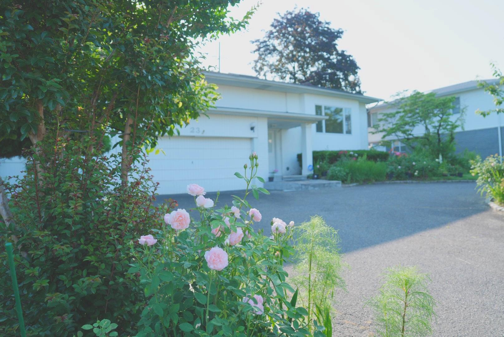 23 Clinton Lane, Jericho, NY 11753