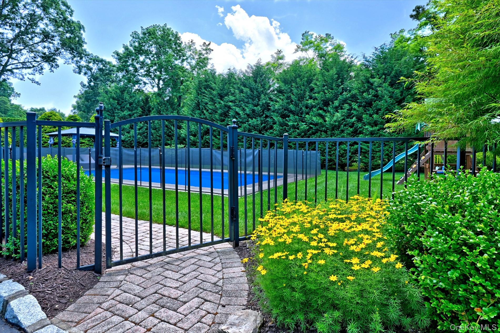 4 Briana Court, East Moriches, NY 11940